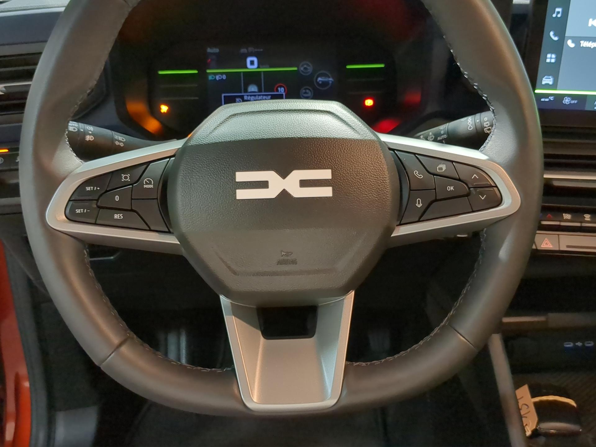 DACIA Duster TCe 130 48V Journey 4x4-image-9