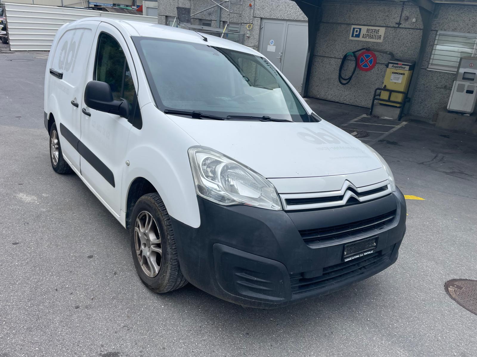 CITROEN Berlingo 1.6 BlueHDi 100 S&S Komfort-image-0
