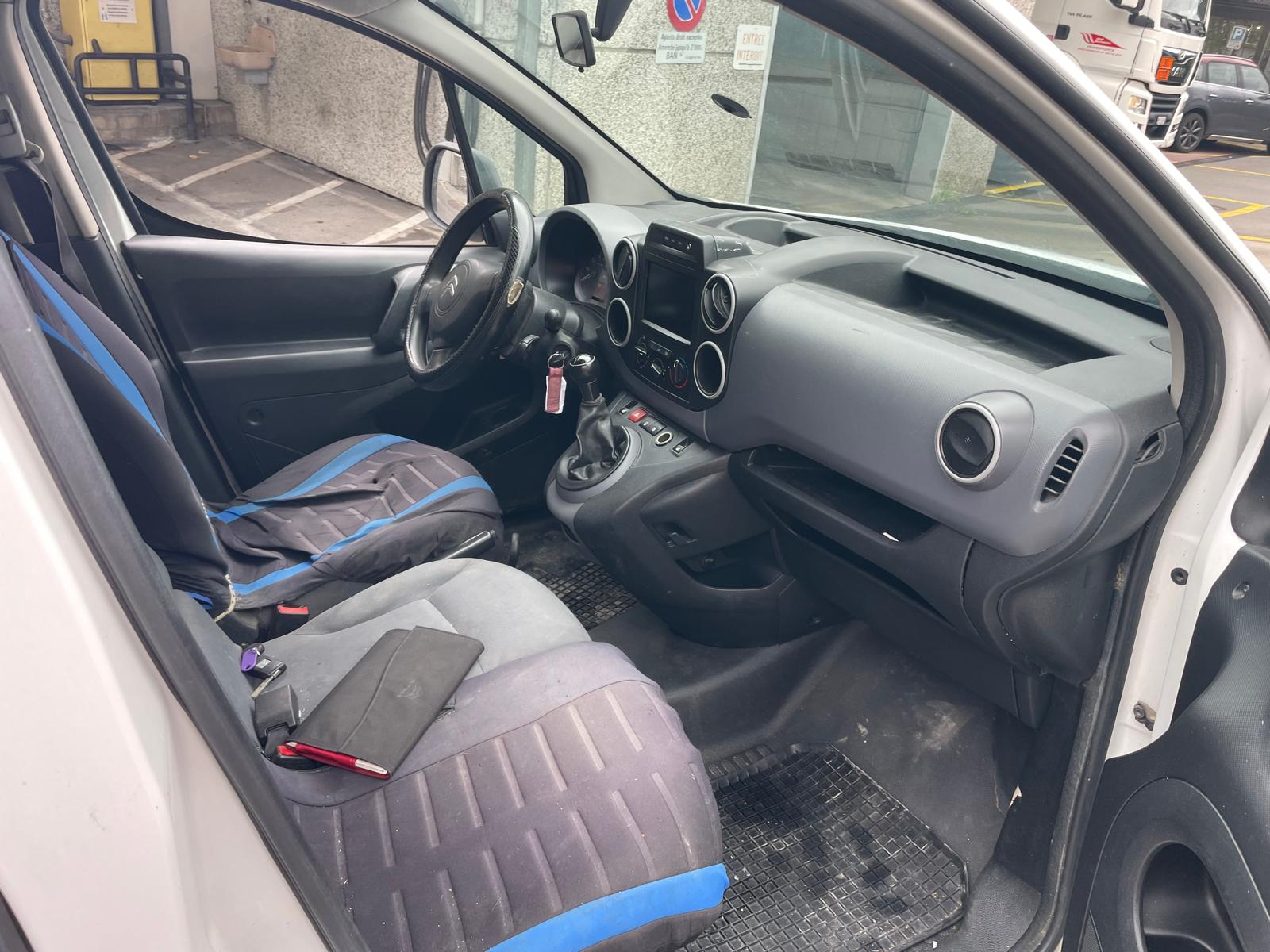 CITROEN Berlingo 1.6 BlueHDi 100 S&S Komfort-image-6