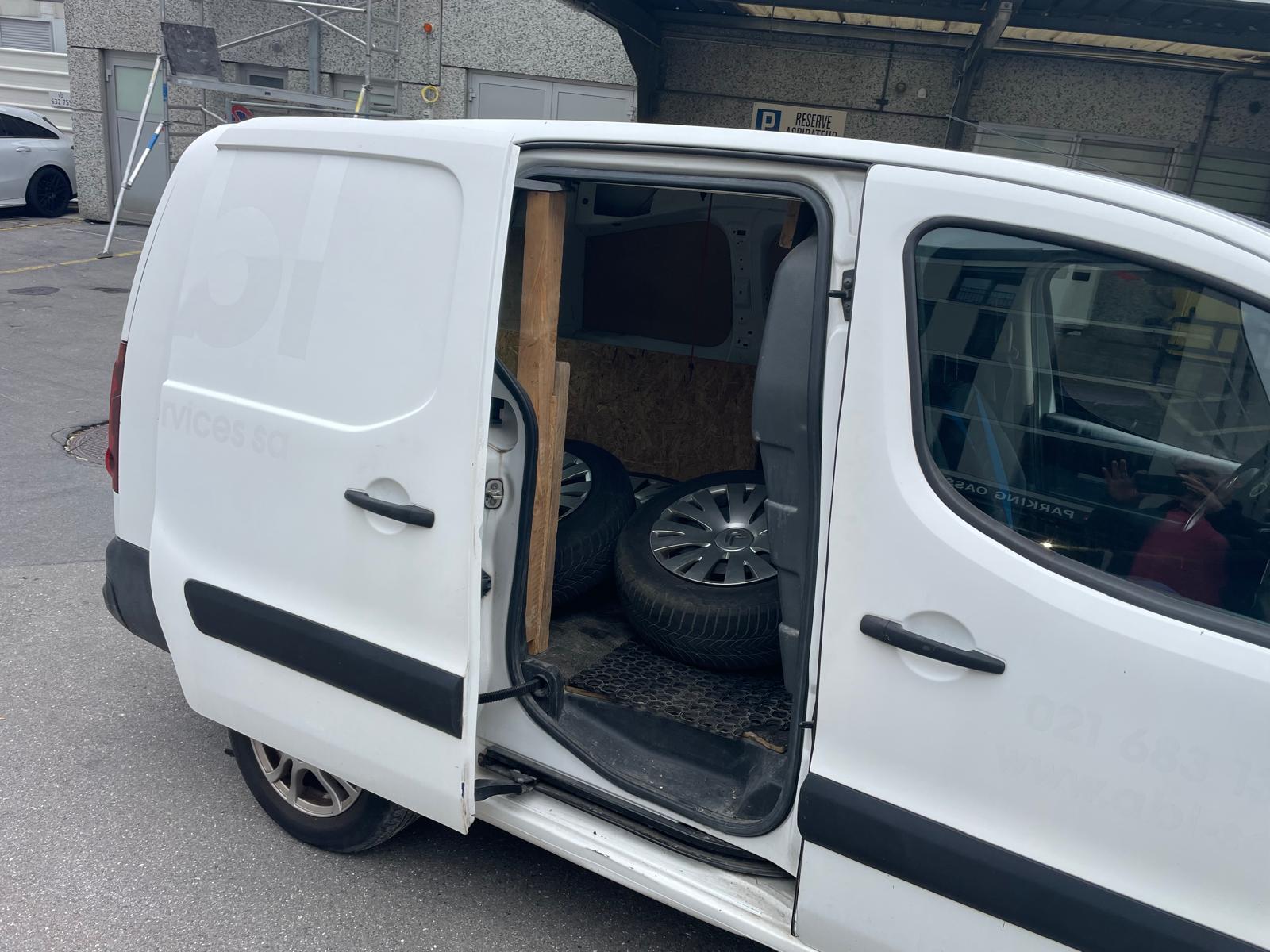 CITROEN Berlingo 1.6 BlueHDi 100 S&S Komfort-image-5