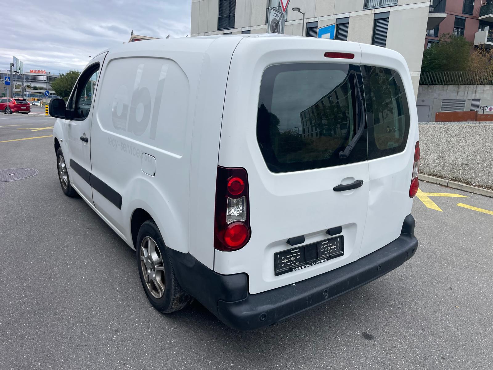 CITROEN Berlingo 1.6 BlueHDi 100 S&S Komfort-image-3