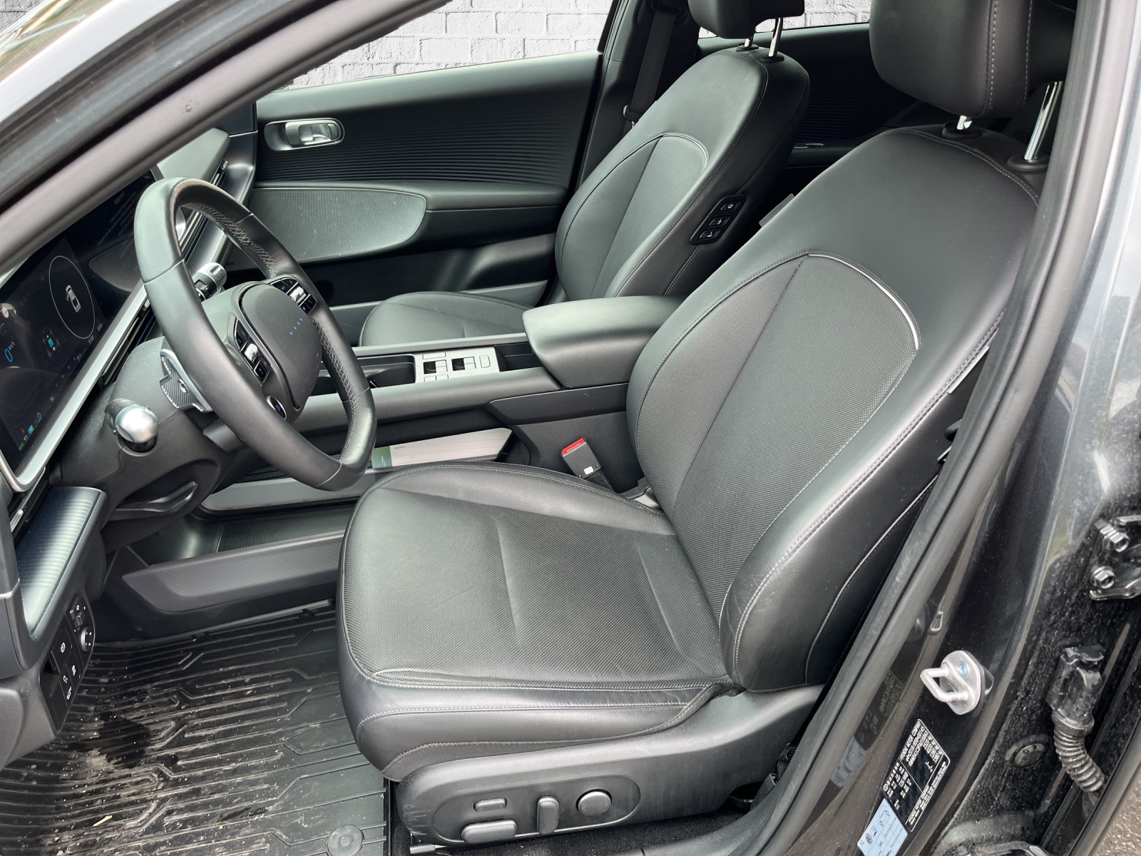 HYUNDAI Ioniq 6 77kWh Launch Edition 4WD-image-8