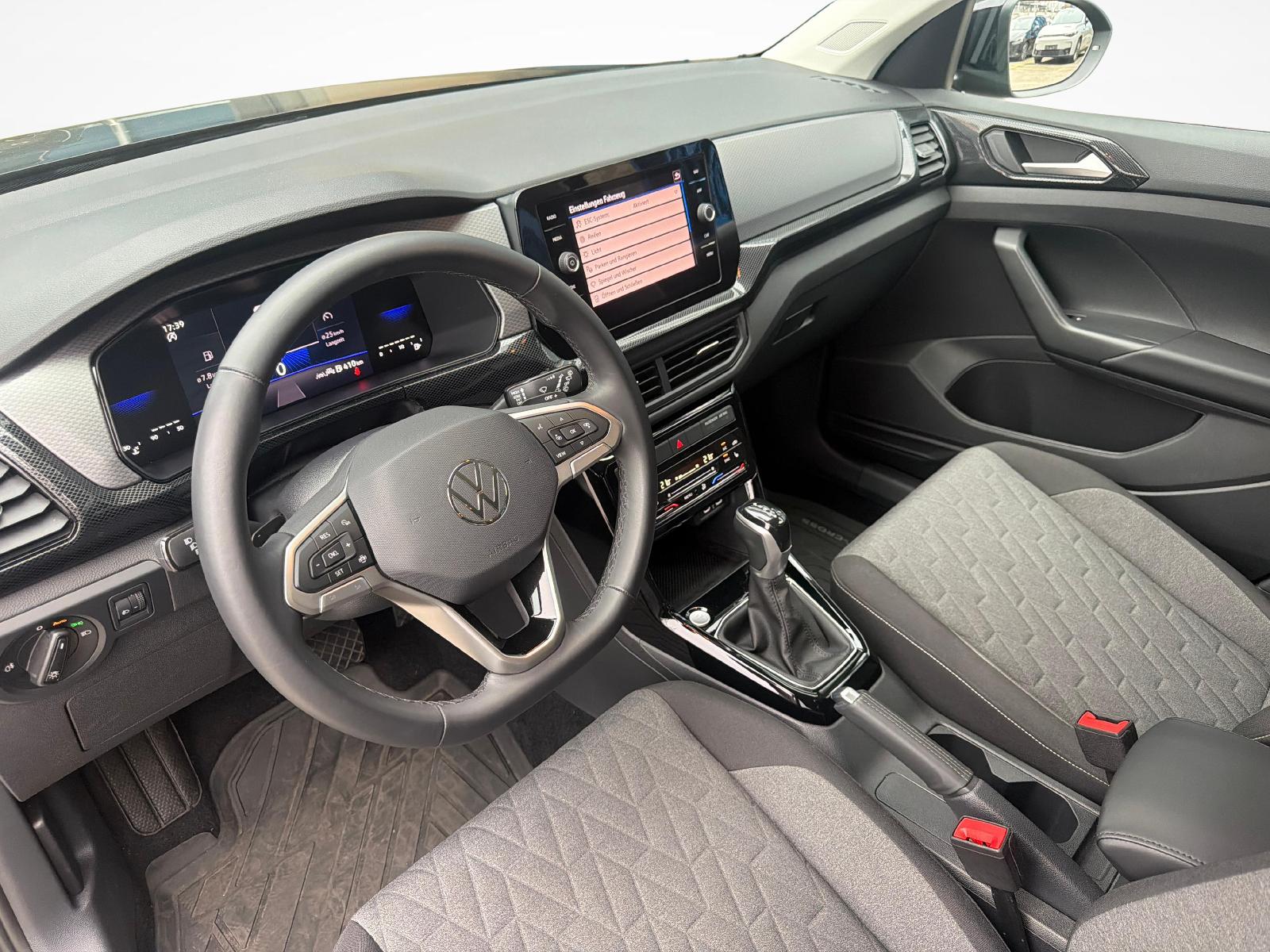VW T-Cross 1.5 TSI Life DSG-image-10