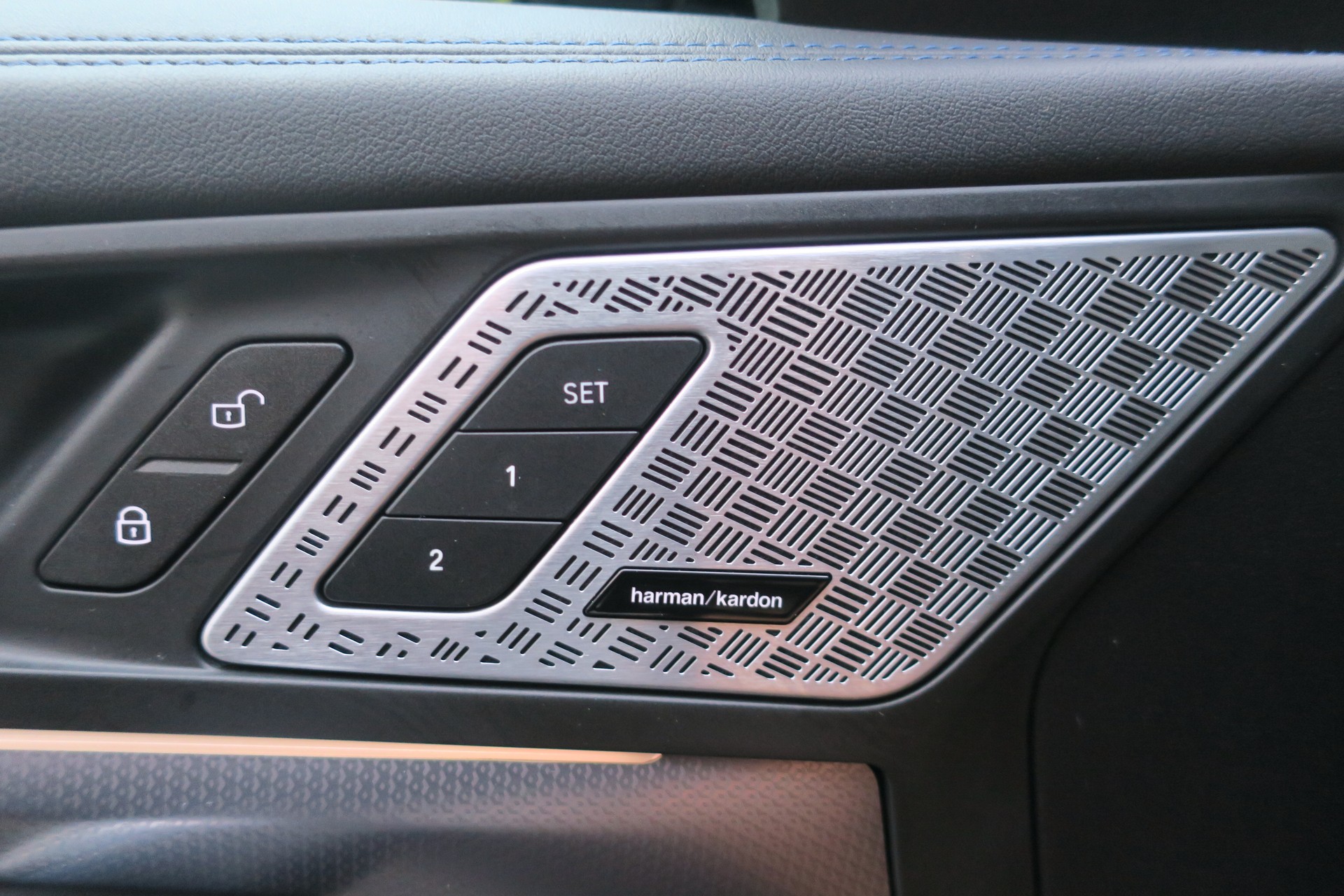BMW iX1 xDrive 30 M Sport Pro-image-14