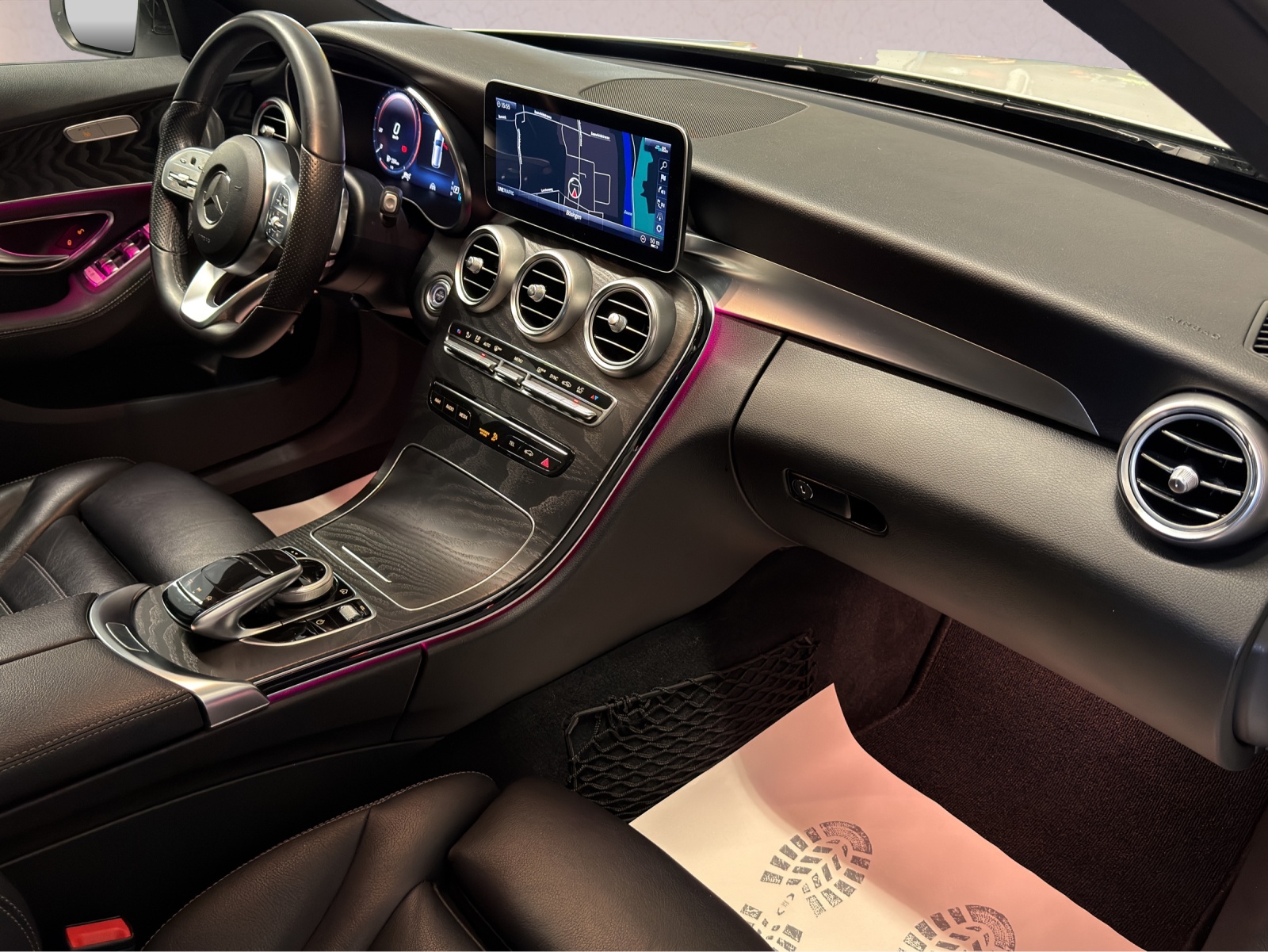 MERCEDES-BENZ C 220 d Swiss Star AMG Line 4Matic 9G-Tronic-image-12