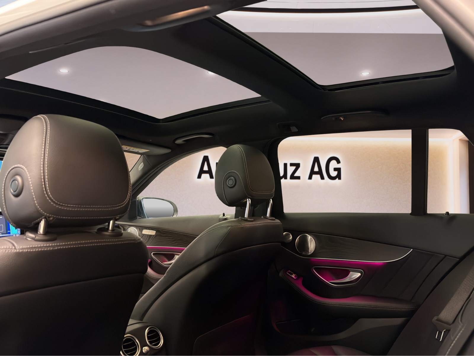 MERCEDES-BENZ C 220 d Swiss Star AMG Line 4Matic 9G-Tronic-image-14
