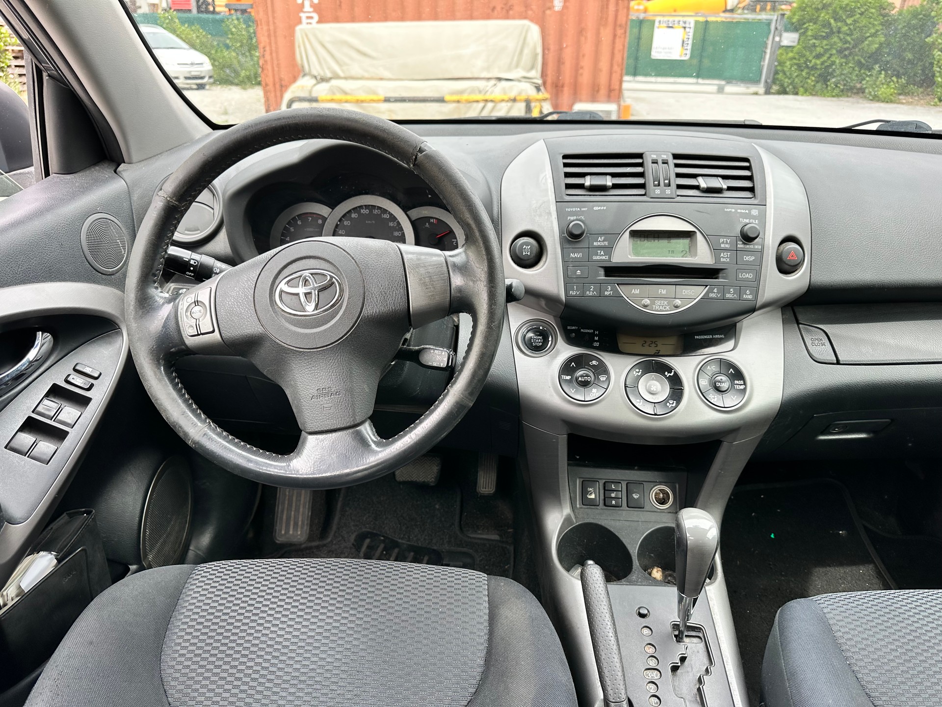 TOYOTA RAV-4 2.0 16V Linea Sol-image-11