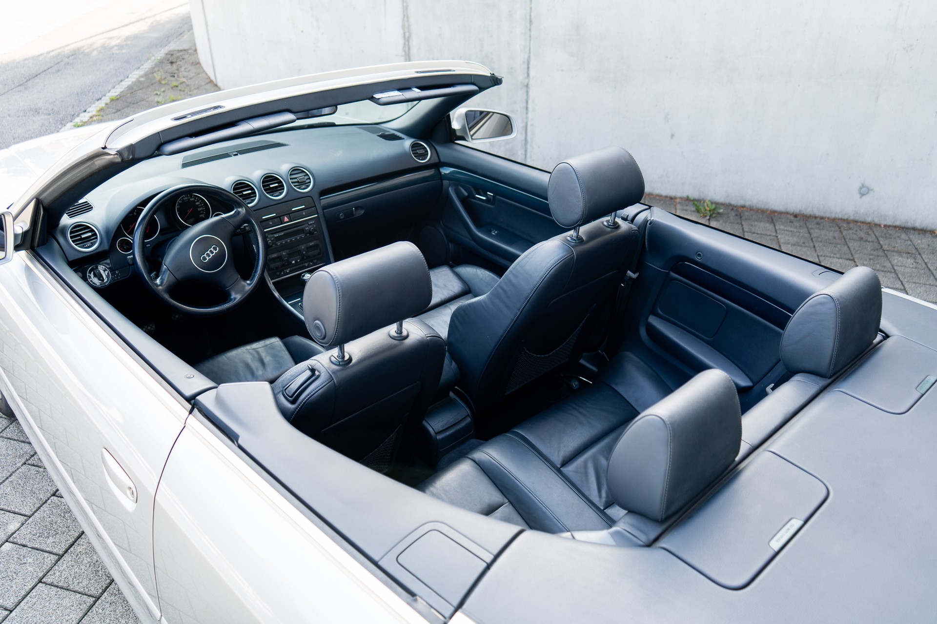 AUDI 2.4 V6 170-image-6
