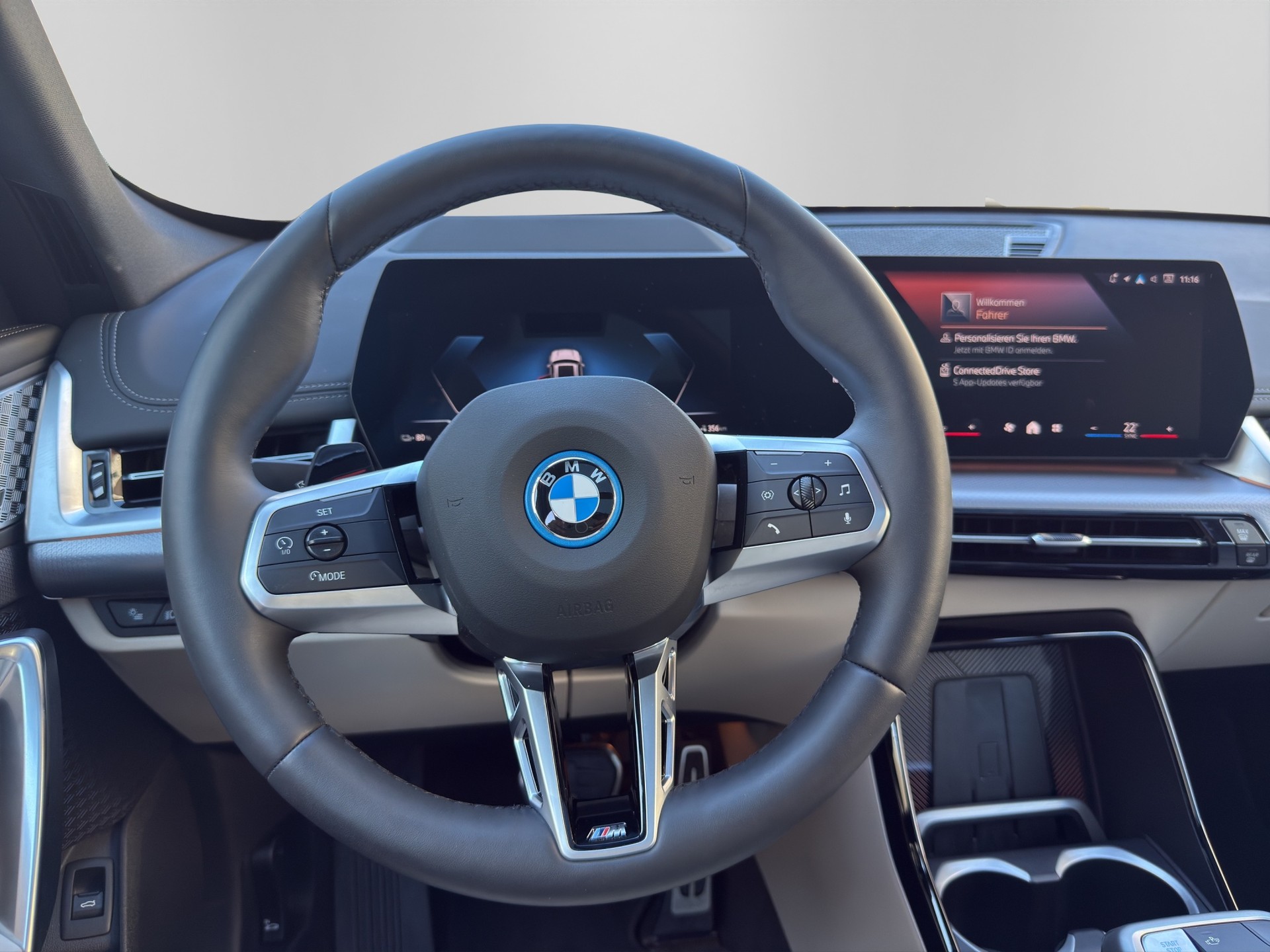 BMW iX1 U11 30 xDrive-image-14