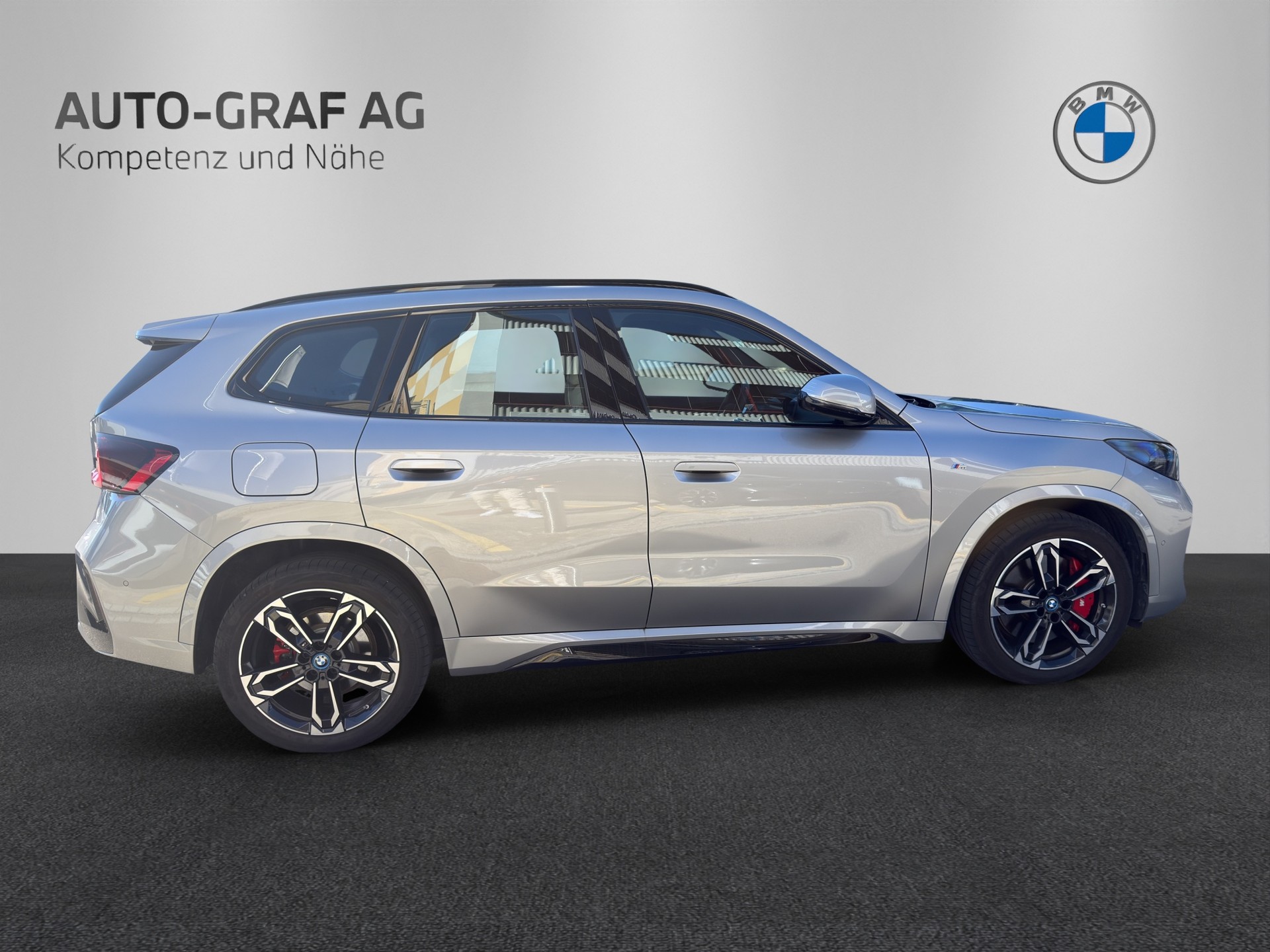 BMW iX1 U11 30 xDrive-image-5