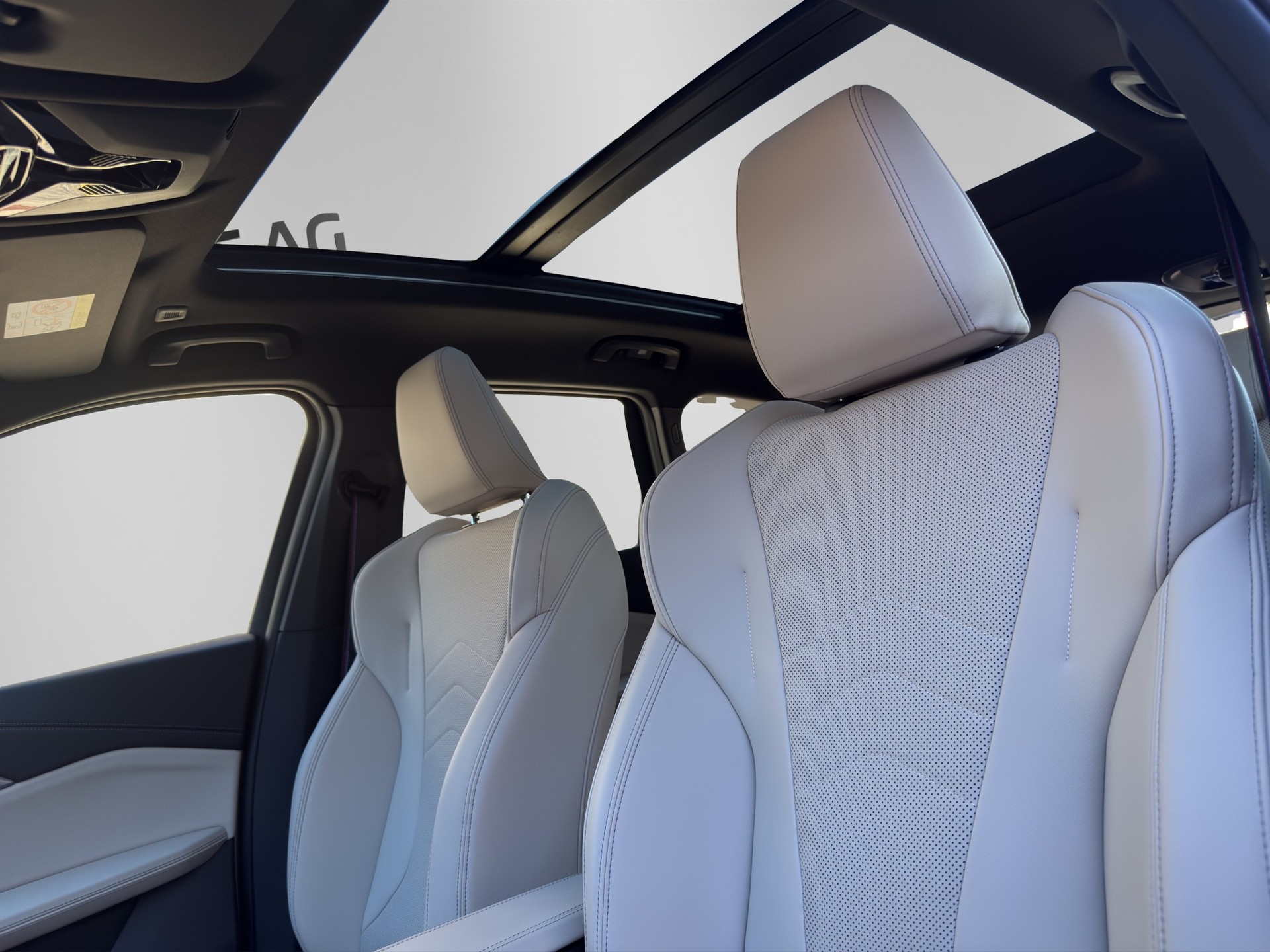 BMW iX1 U11 30 xDrive-image-10