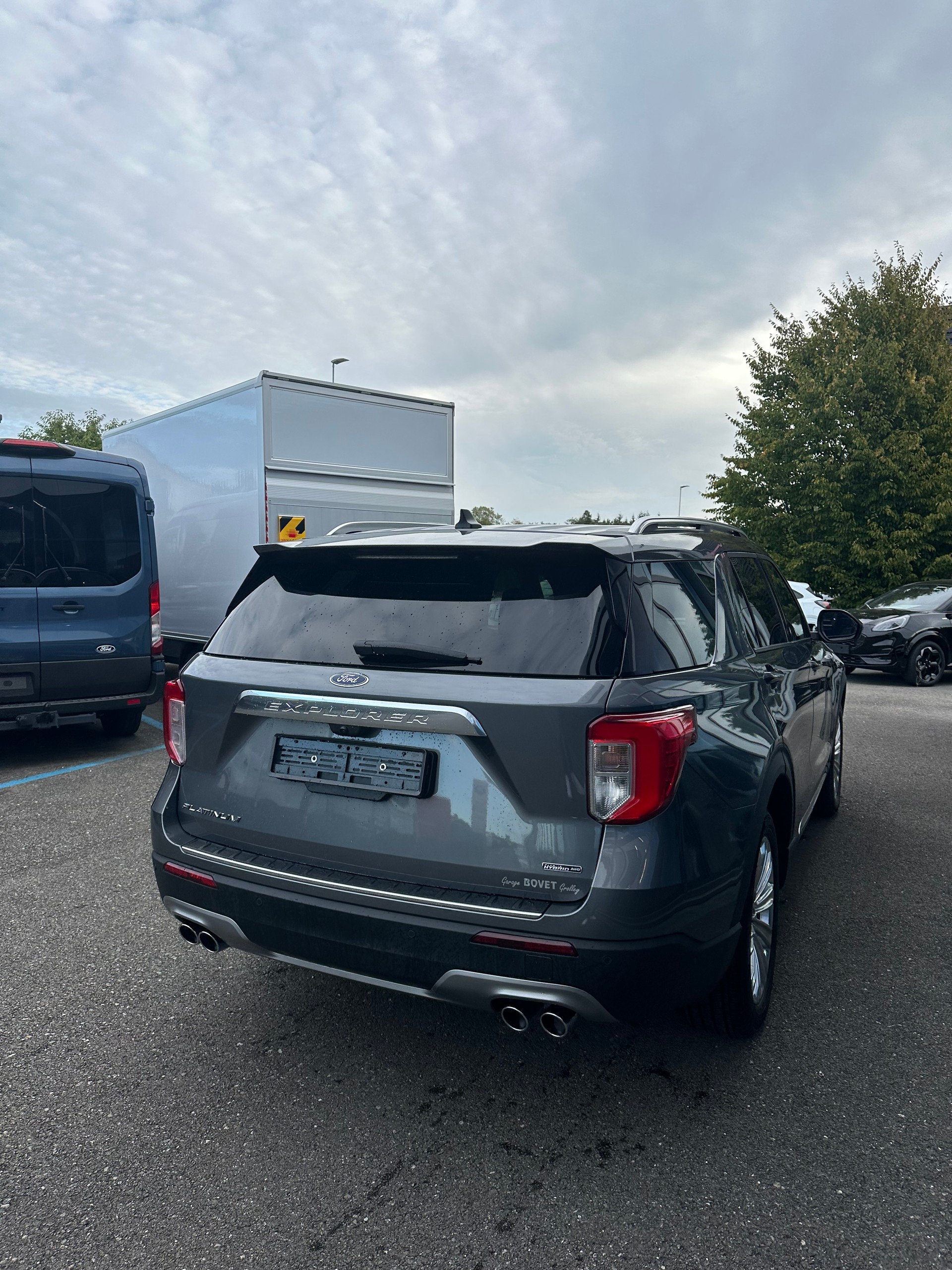 FORD Explorer 3.0 V6 Plug-in Hybrid Platinum-image-5