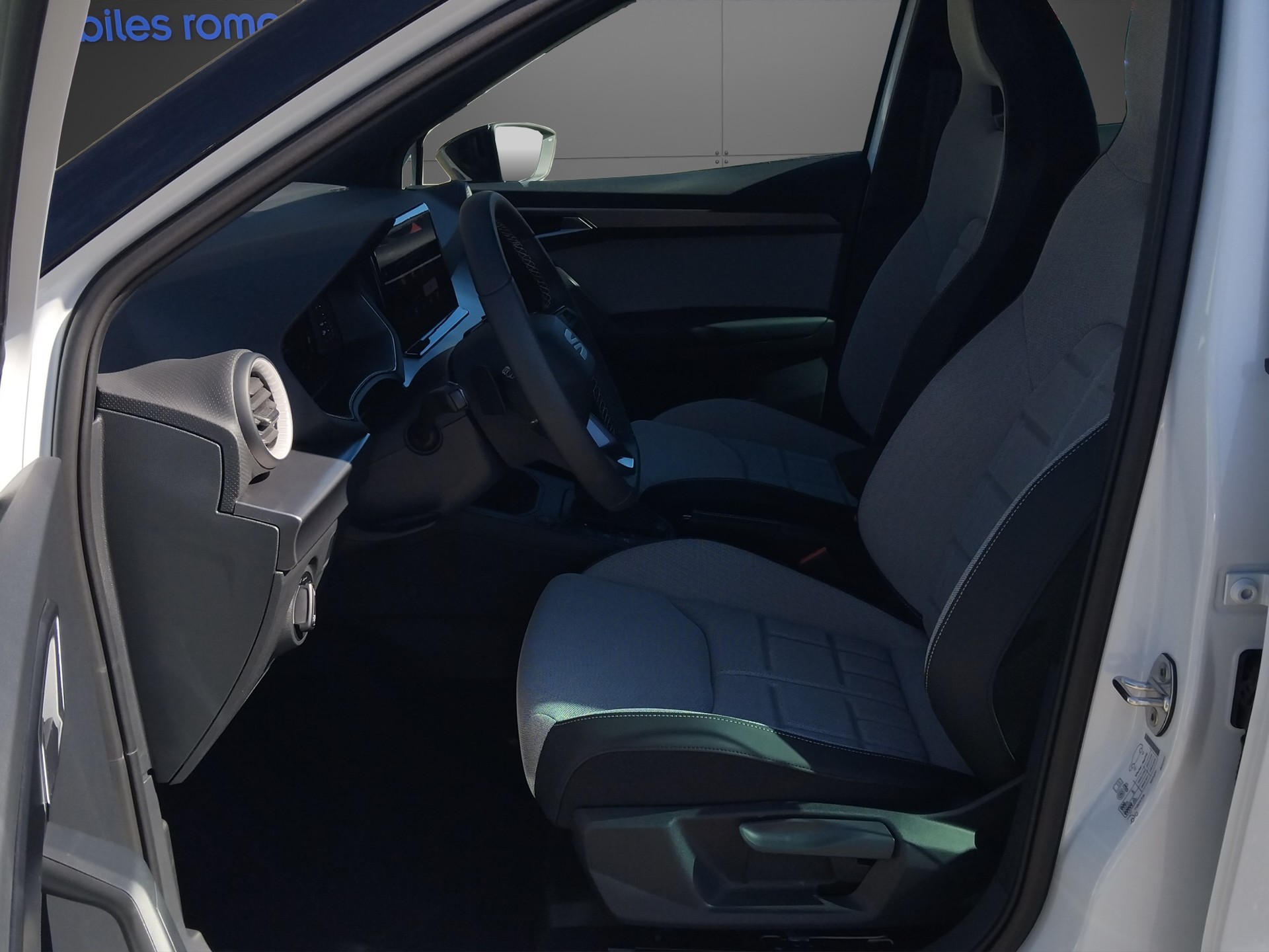 SEAT Arona 1.5 Eco TSI FR DSG-image-8
