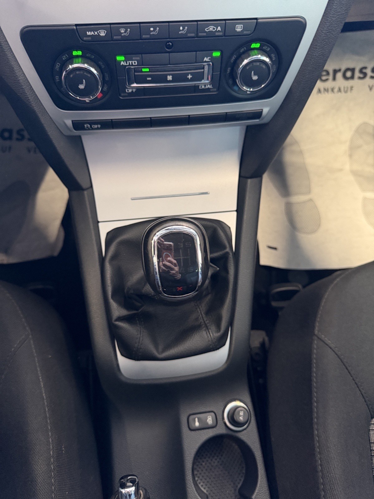 SKODA Octavia Combi 1.8 TSI Arosa 4x4-image-21