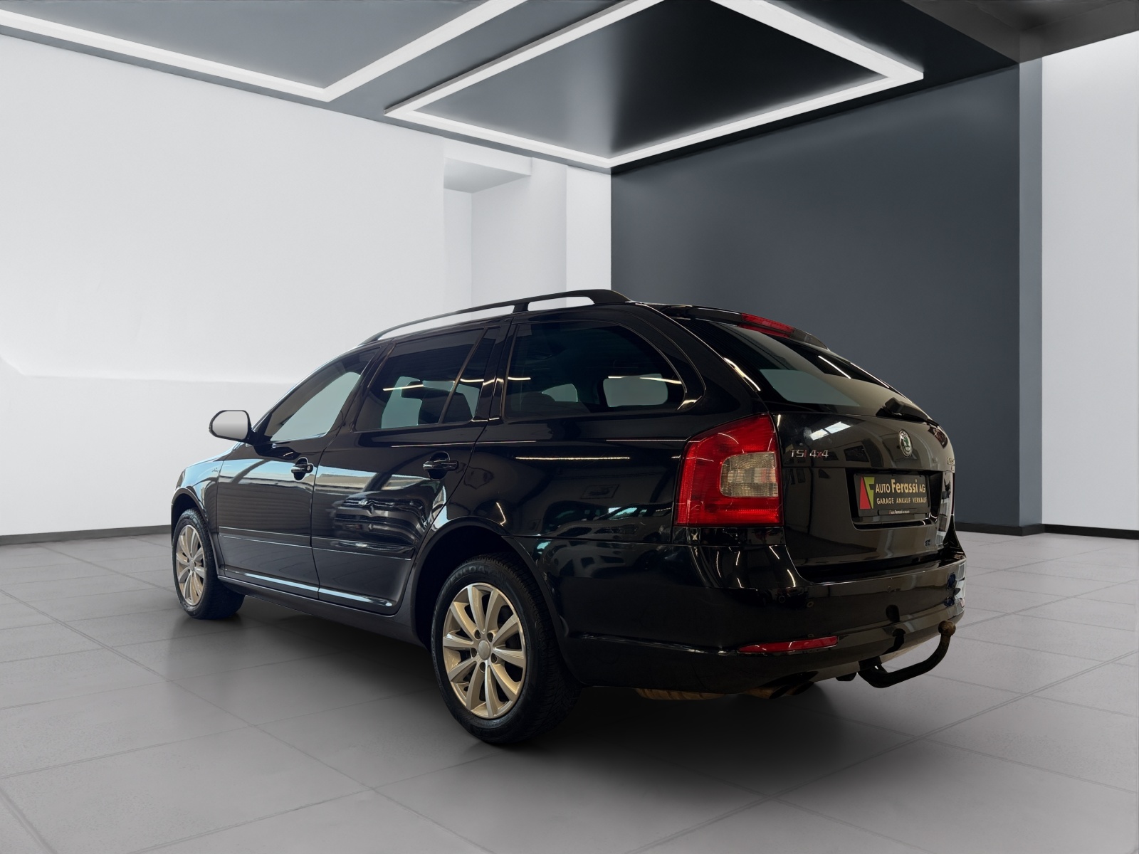 SKODA Octavia Combi 1.8 TSI Arosa 4x4-image-3