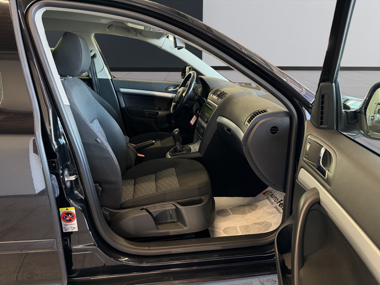 SKODA Octavia Combi 1.8 TSI Arosa 4x4-image-19