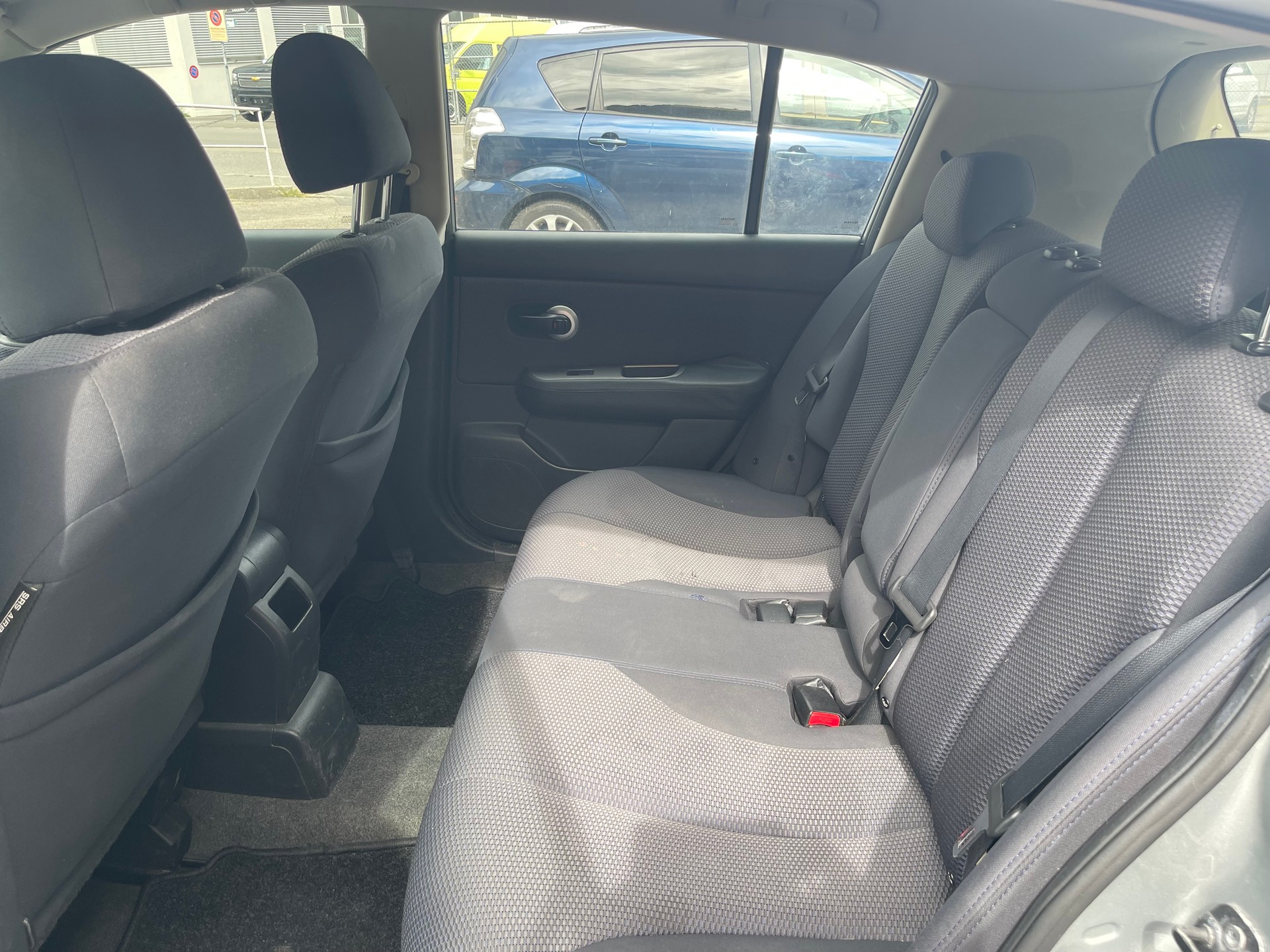 NISSAN Tiida 1.6 acenta-image-10