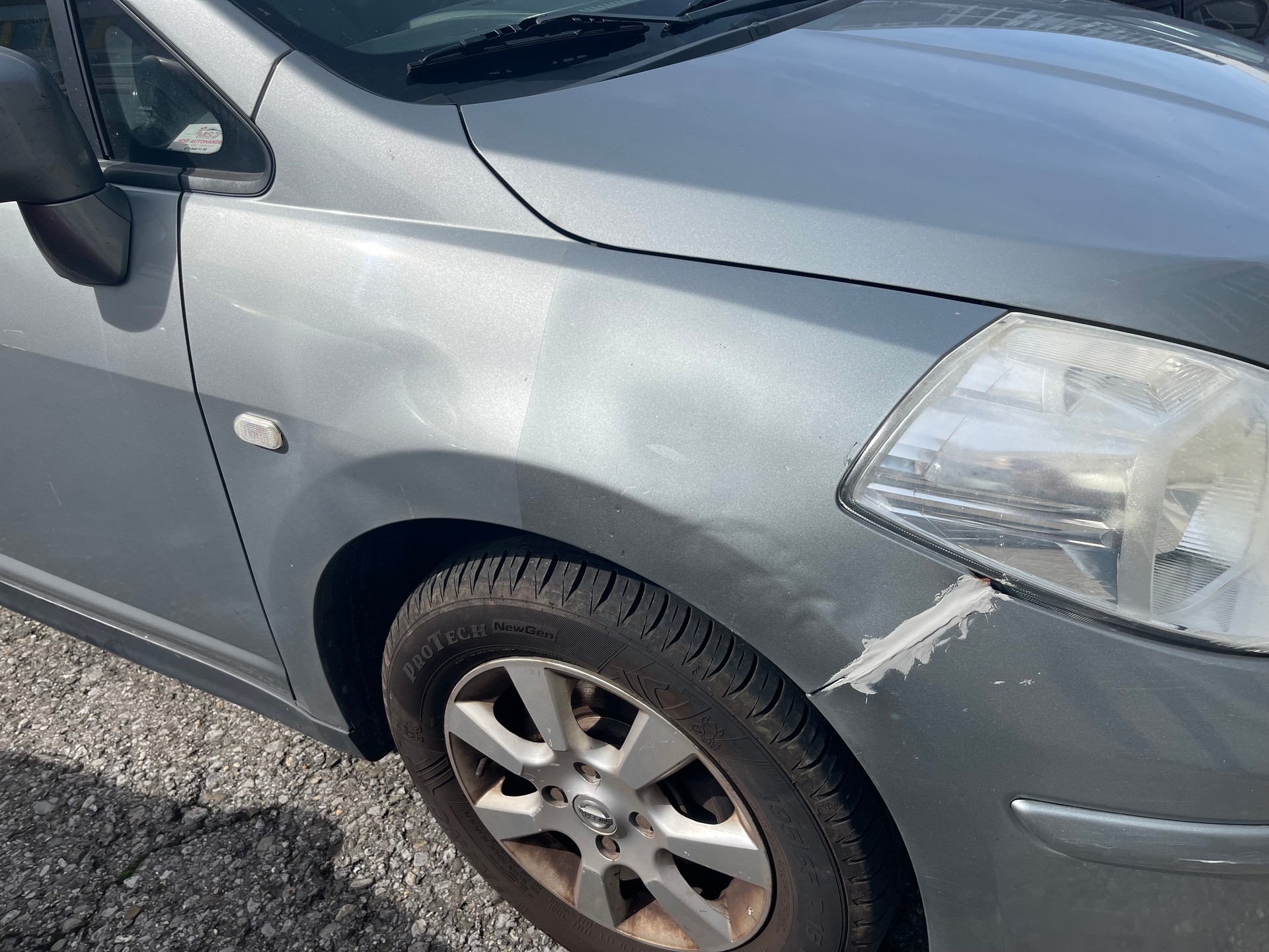 NISSAN Tiida 1.6 acenta-image-5