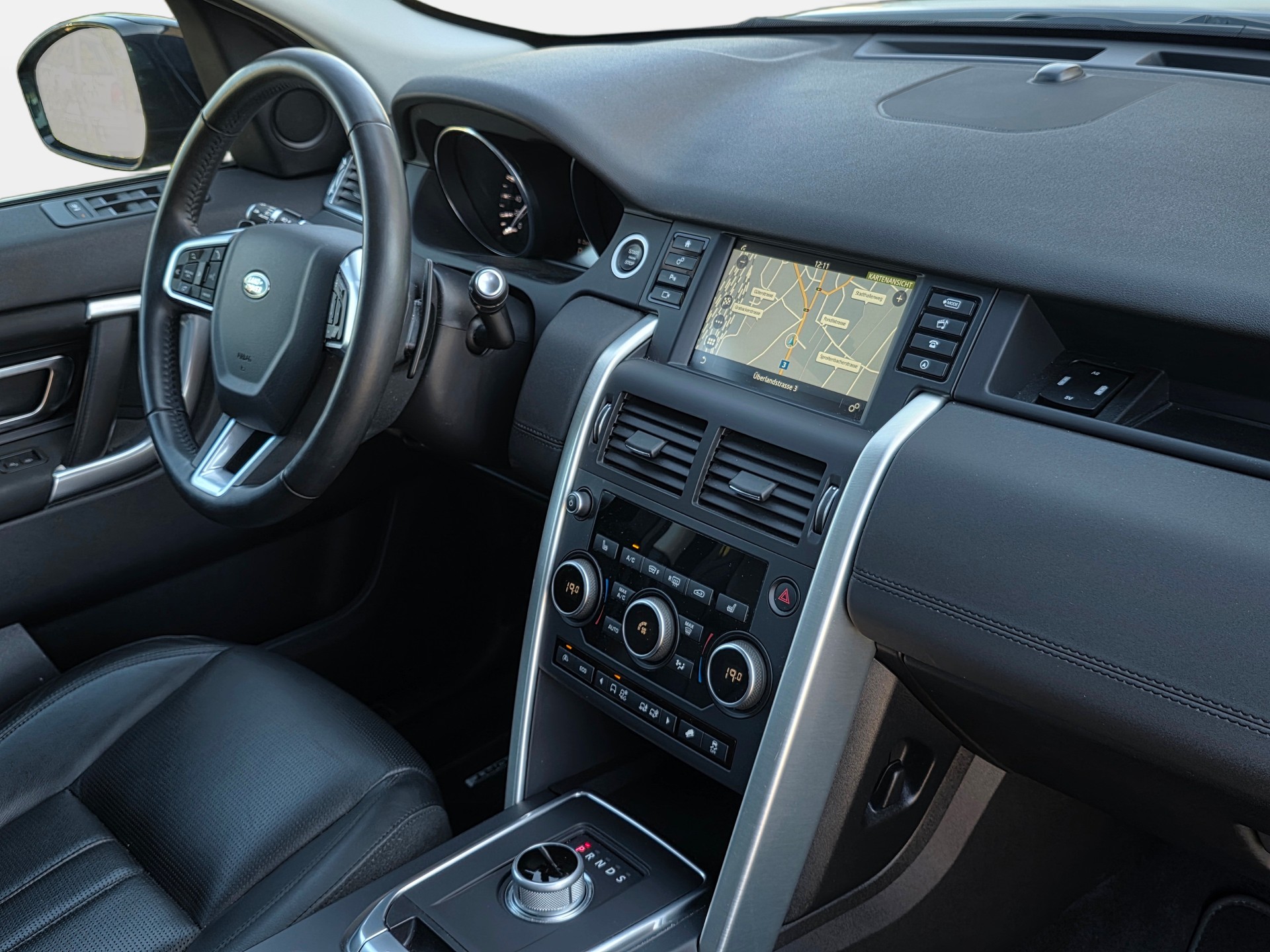 LAND ROVER Discovery Sport 2.0 TD4 HSE Luxury AT9 * CH-Fahrzeug * Frisch ab MFK * Top Zustand *-image-18