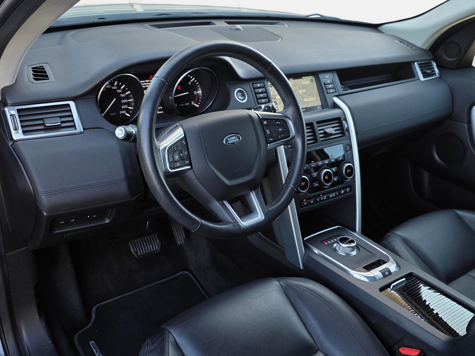 LAND ROVER Discovery Sport 2.0 TD4 HSE Luxury AT9 * CH-Fahrzeug * Frisch ab MFK * Top Zustand *-image-8