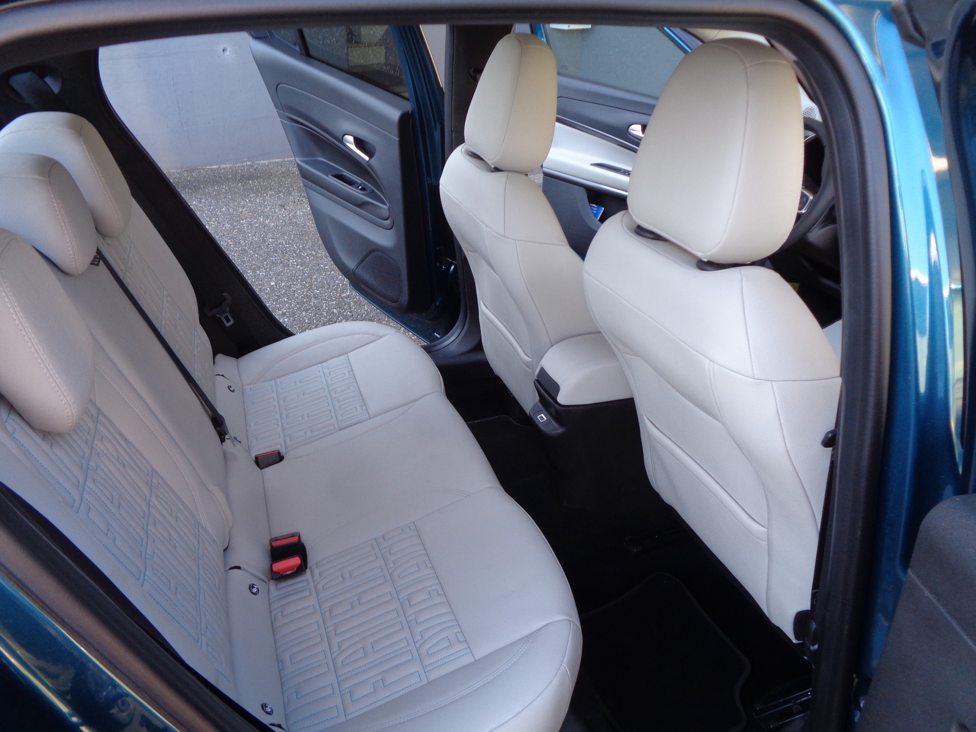 FIAT 600h MildHybrid La Prima-image-13
