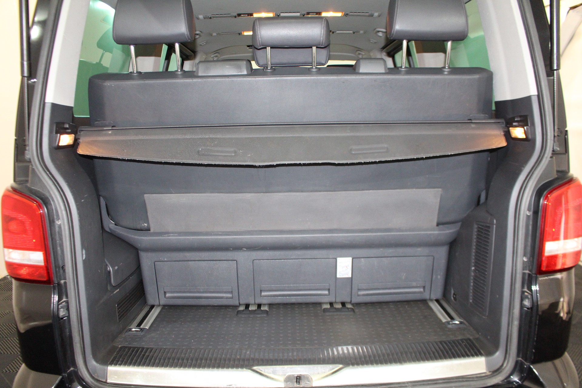 VW T5 Multivan 2.0 TSI 204 Highline DSG 4m-image-9