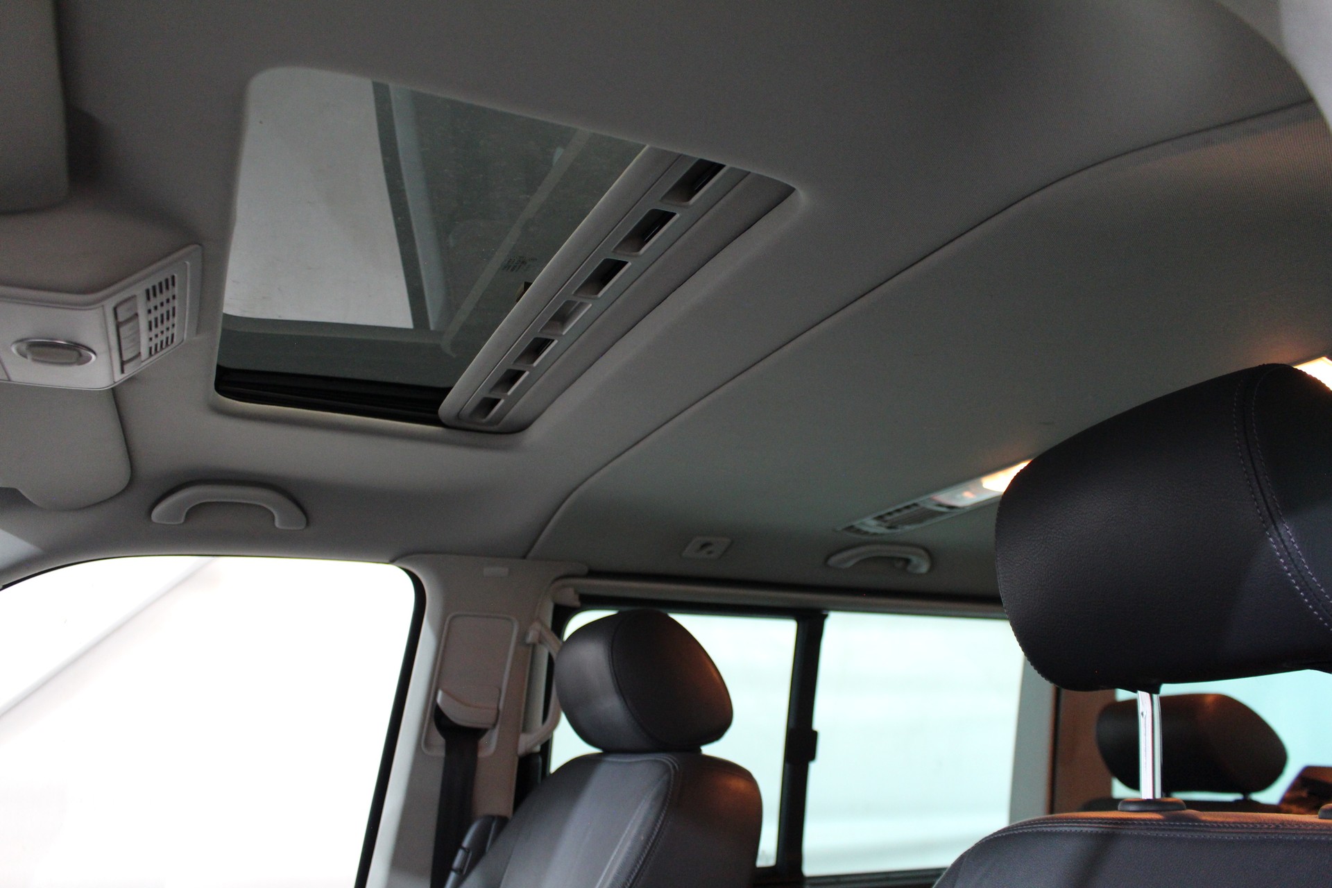 VW T5 Multivan 2.0 TSI 204 Highline DSG 4m-image-16