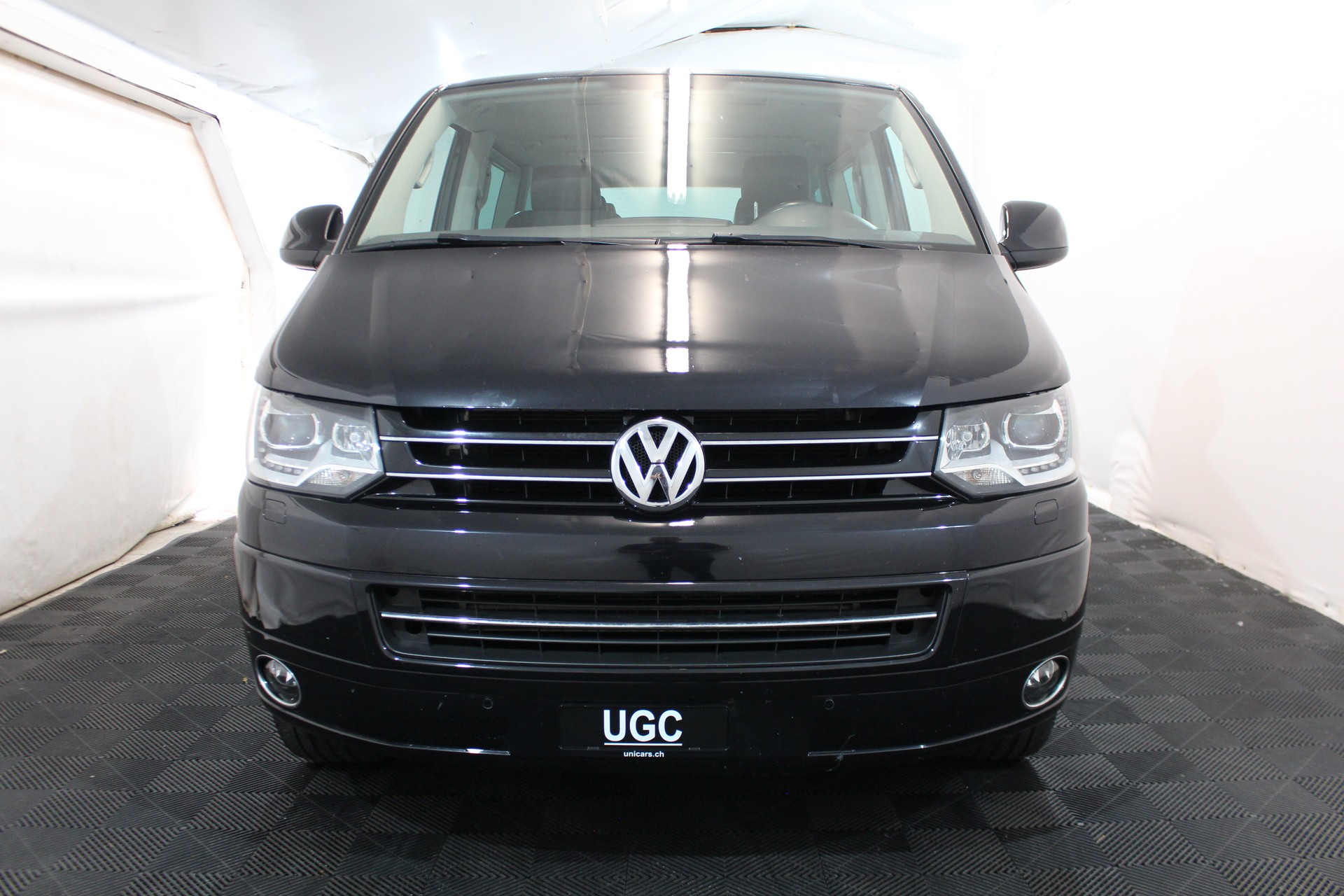 VW T5 Multivan 2.0 TSI 204 Highline DSG 4m-showroom-element-1