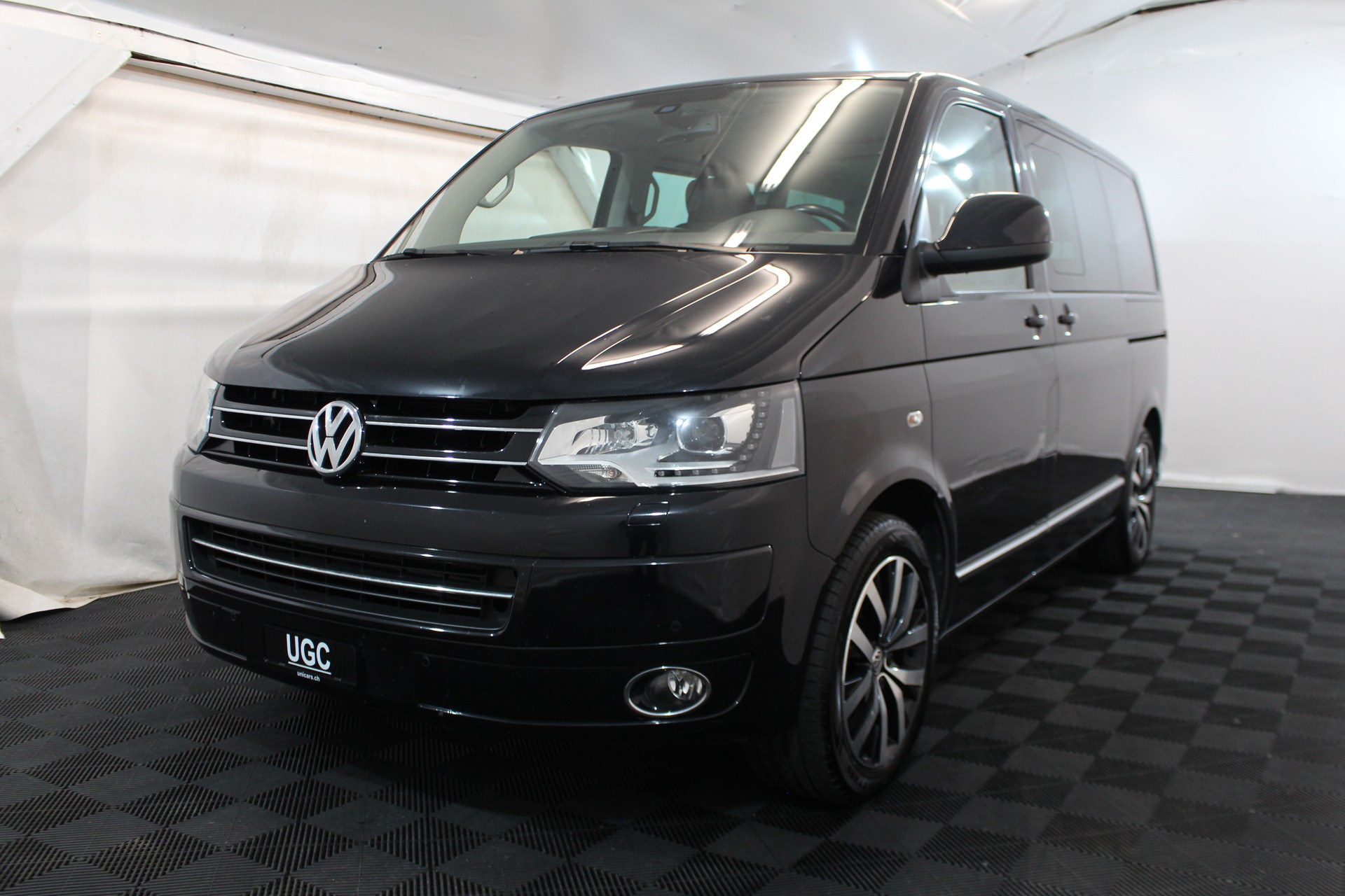 VW T5 Multivan 2.0 TSI 204 Highline DSG 4m-showroom-element-2