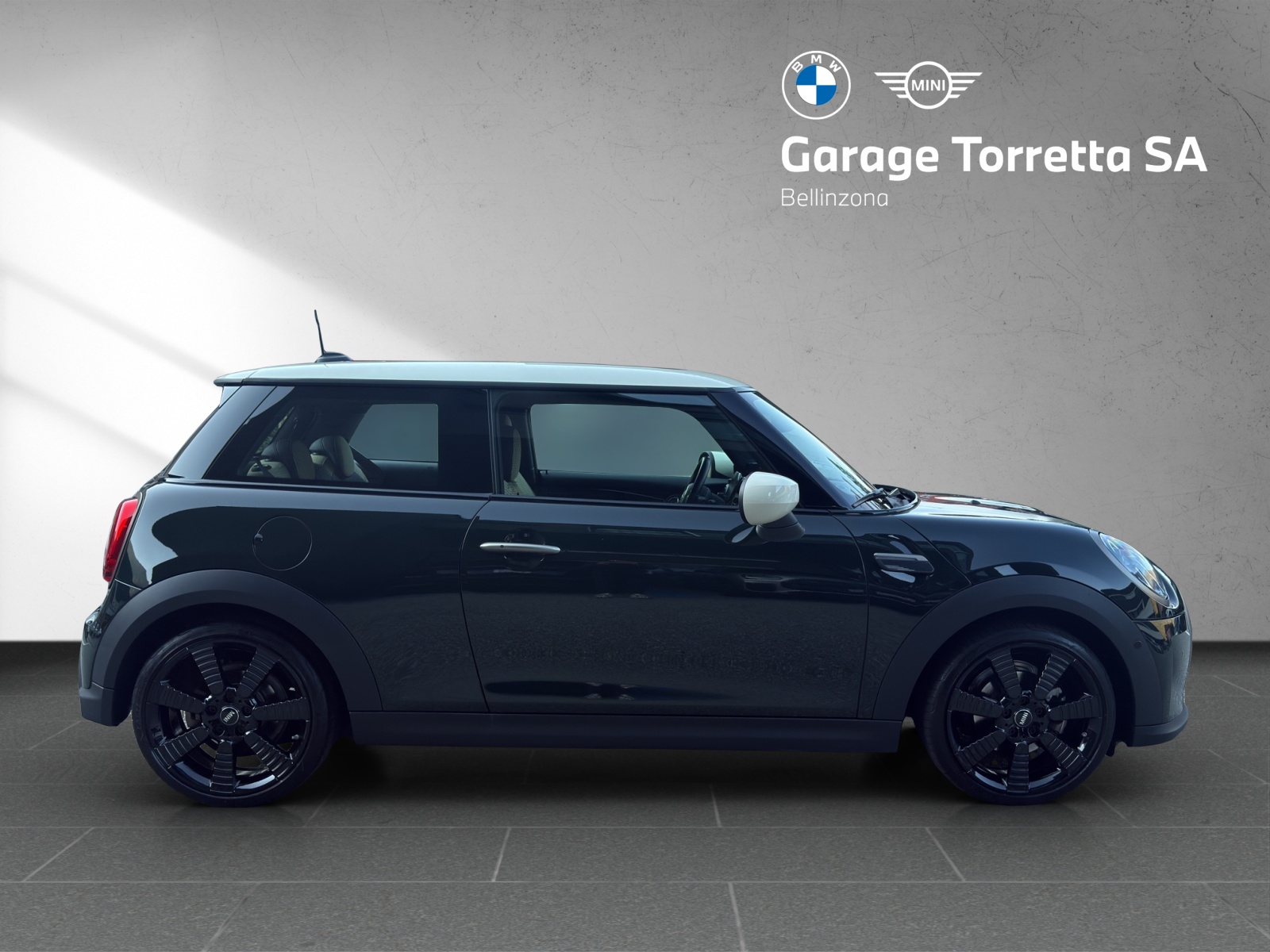 MINI Cooper Resolute Edition Steptronic DKG-image-5