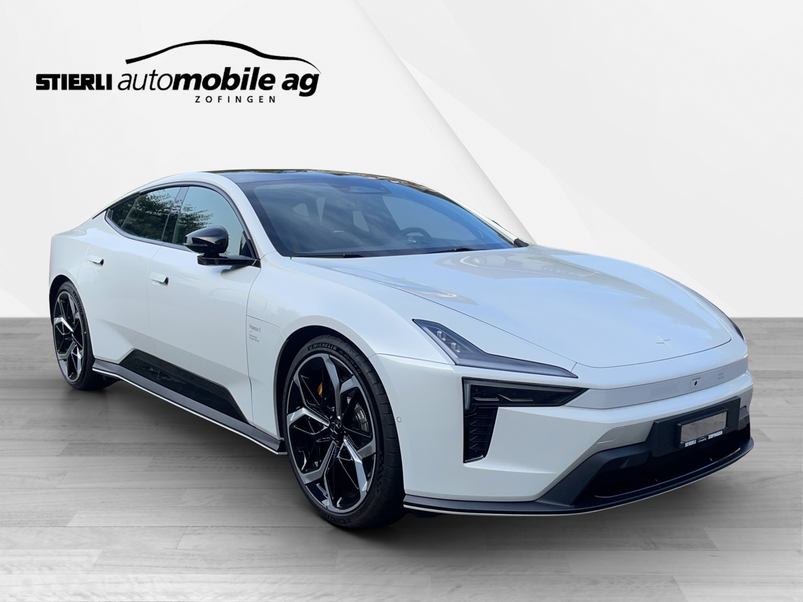 POLESTAR 5 Performance Launch Edition-showroom-element-2