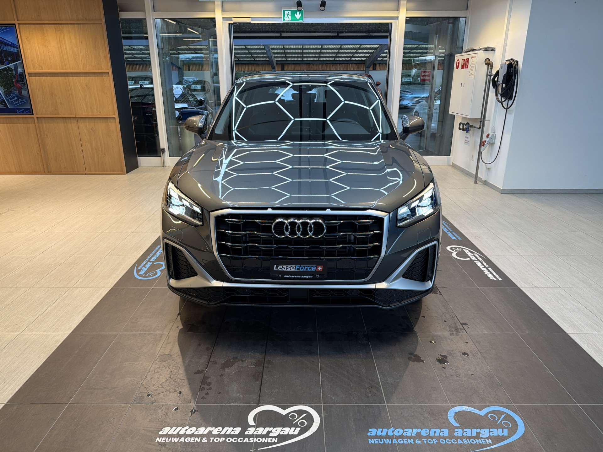 AUDI Q2 35 TFSi S-Line S-Tronic Automat-image-10