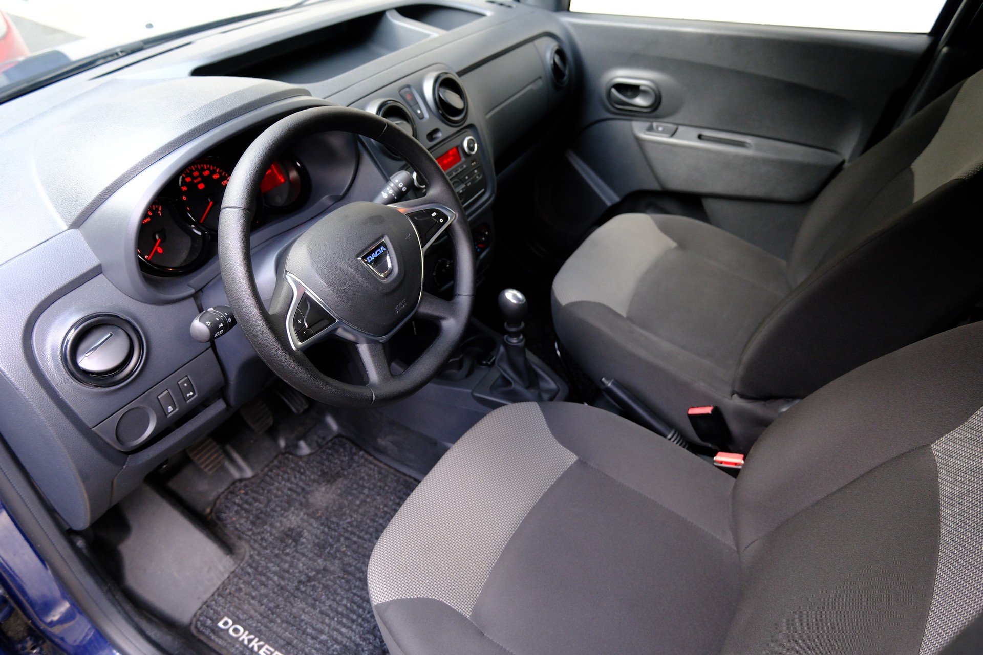DACIA Dokker Van TCe 100 PF Essential-image-14