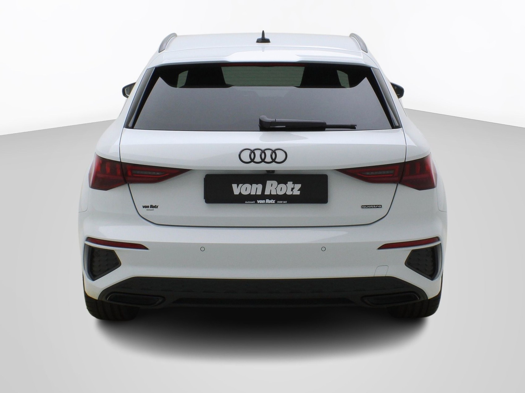 AUDI A3 Sportback 40 TFSI S Line quattro S-Tronic-image-3