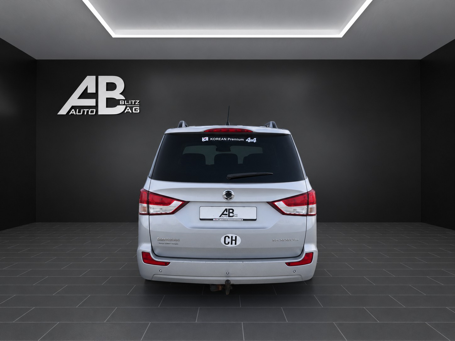 KGM-SsangYong Rodius SV200 e-XDi Sapphire 4WD E-Tronic * 7-Plätzer *-image-3