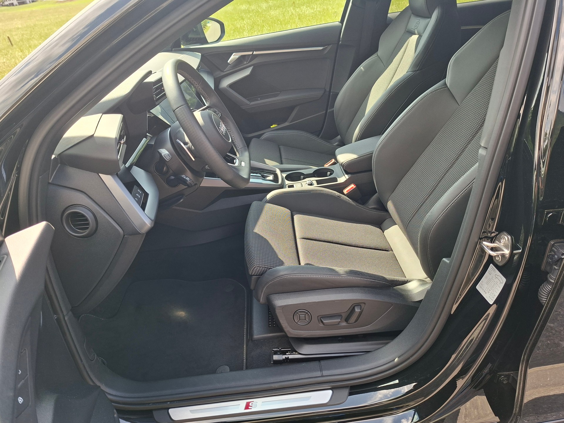 AUDI A3 allstreet 35 TFSI Attraction S-tronic *CH-Fahrzeug mit ASSP+*-image-7