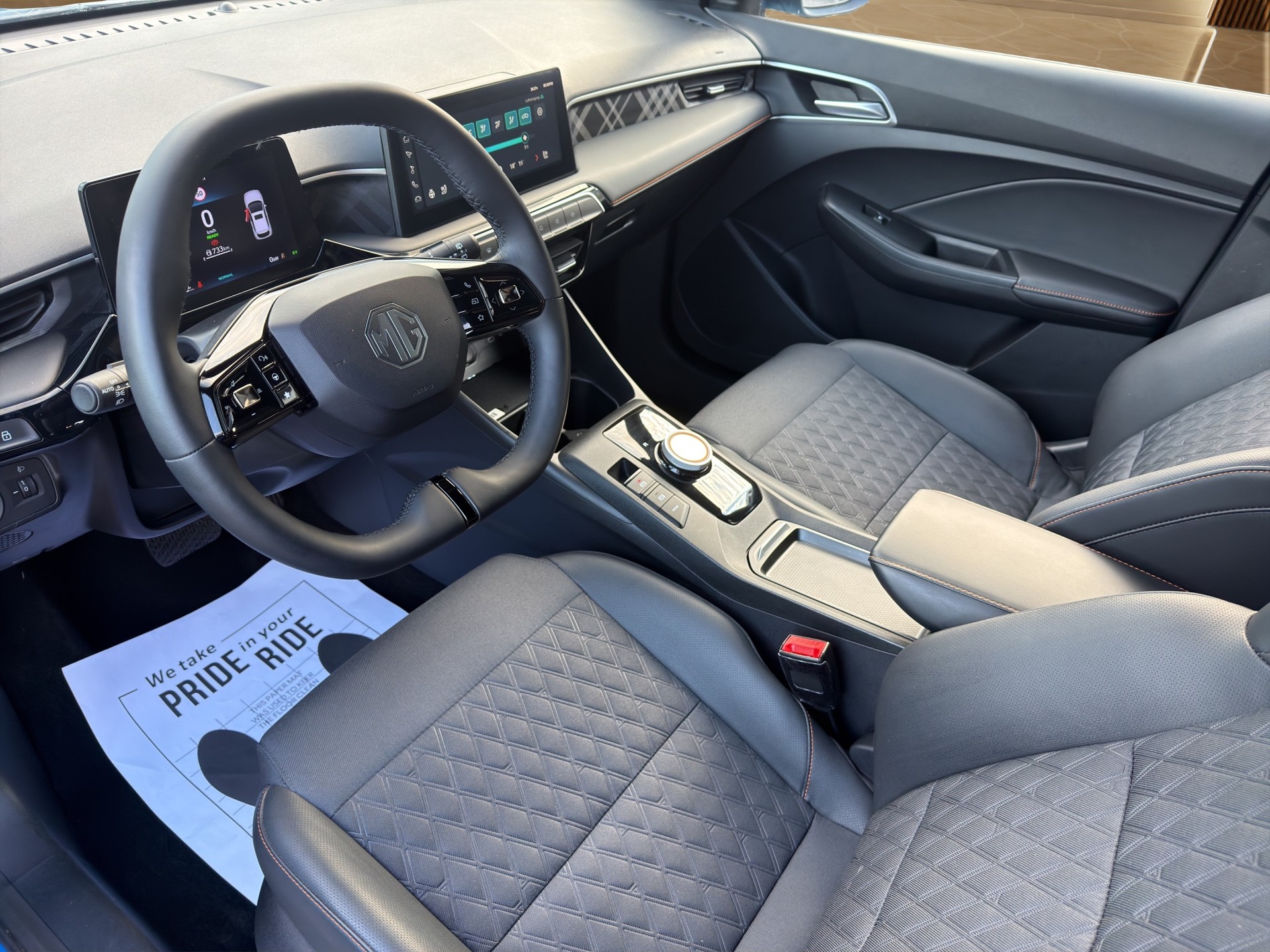 MG 3 1.5 Hybrid Luxury Aut.-image-11