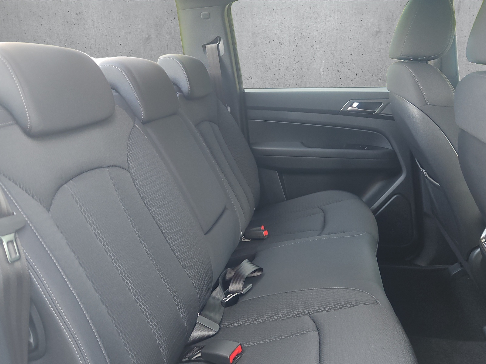 KGM-SsangYong Grand Musso 2.2 e-XDI Platinum-image-12