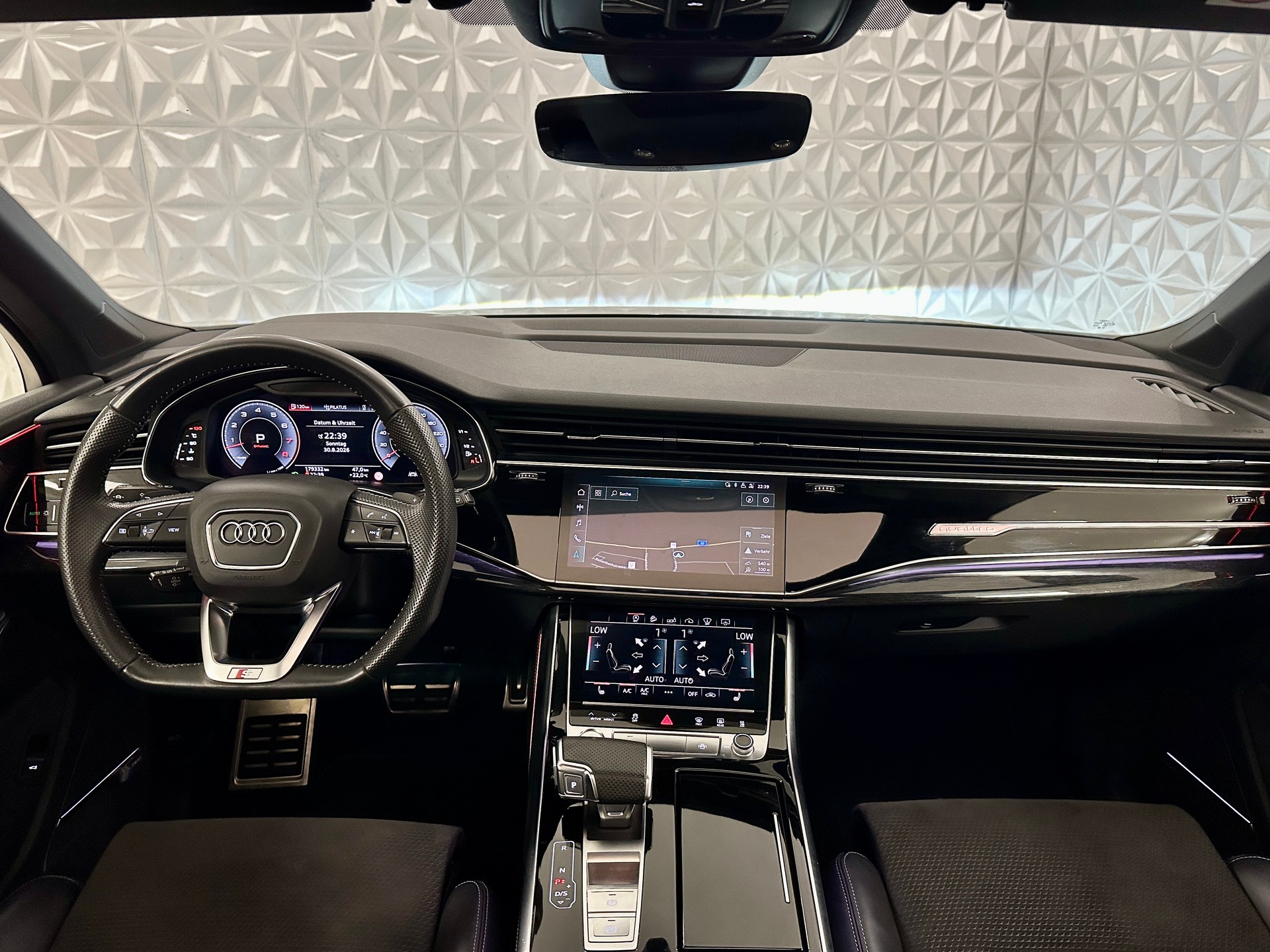 AUDI Q7 55 TFSI S Line quattro tiptronic-image-18
