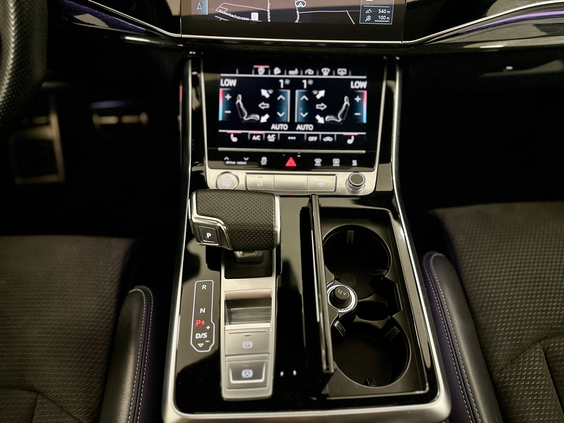 AUDI Q7 55 TFSI S Line quattro tiptronic-image-23