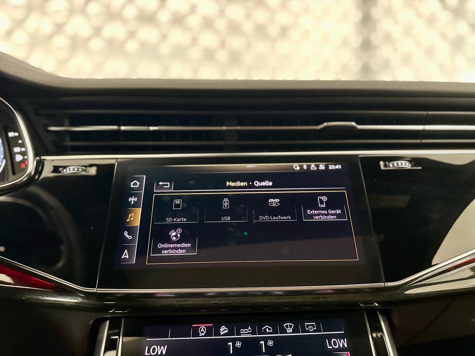 AUDI Q7 55 TFSI S Line quattro tiptronic-image-21