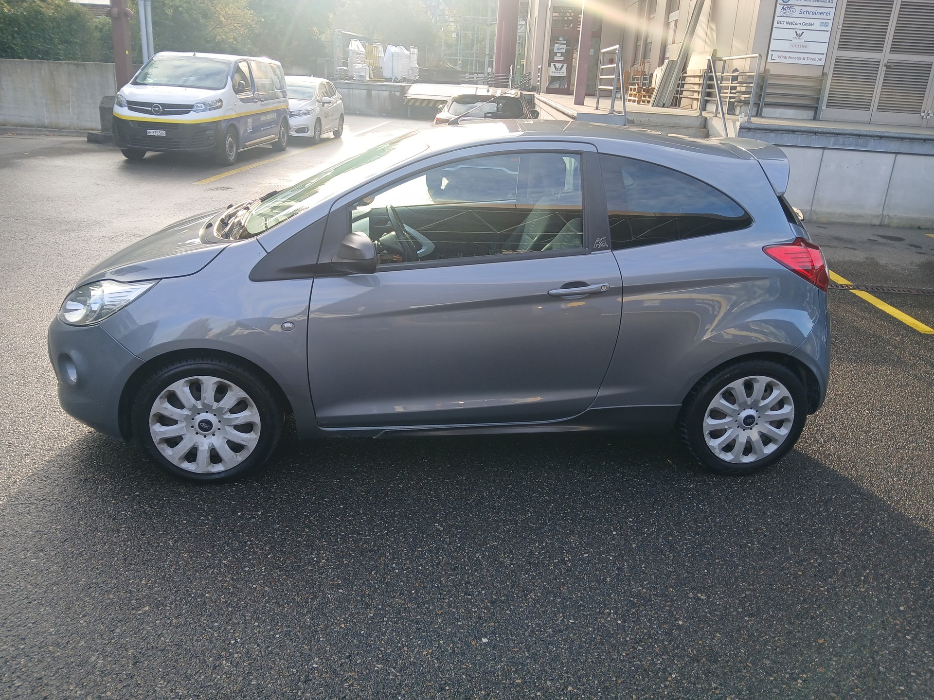 FORD KA 1.25 Titanium-image-1
