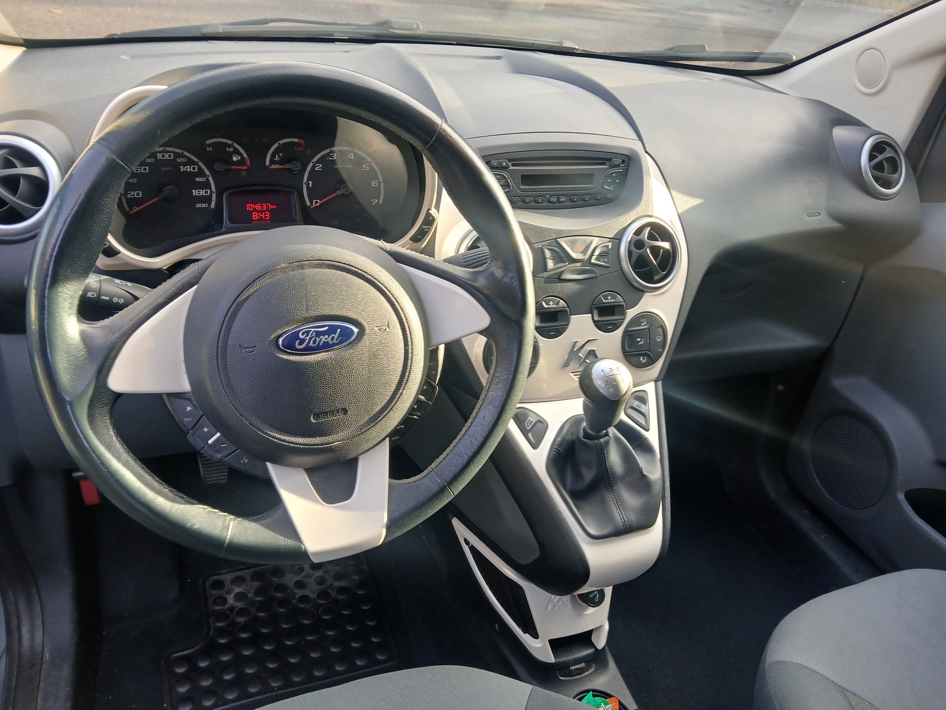 FORD KA 1.25 Titanium-image-8
