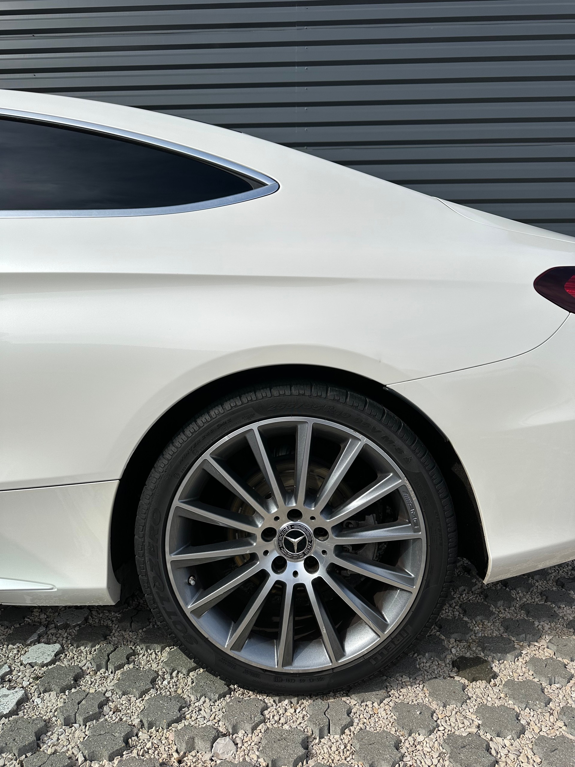 MERCEDES-BENZ C 400 AMG Line 4matic-image-14