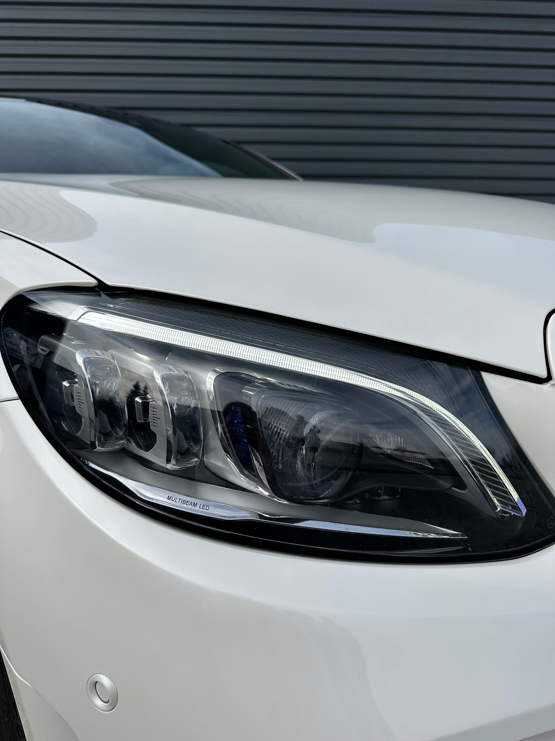 MERCEDES-BENZ C 400 AMG Line 4matic-image-16