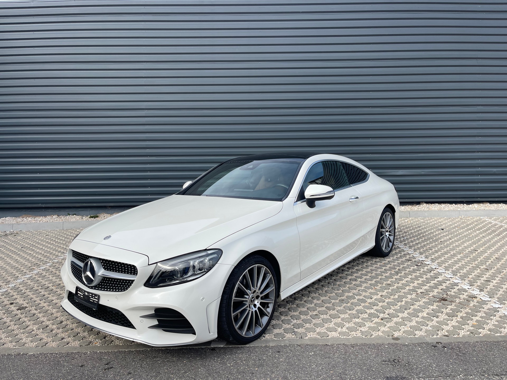 MERCEDES-BENZ C 400 AMG Line 4matic-image-0