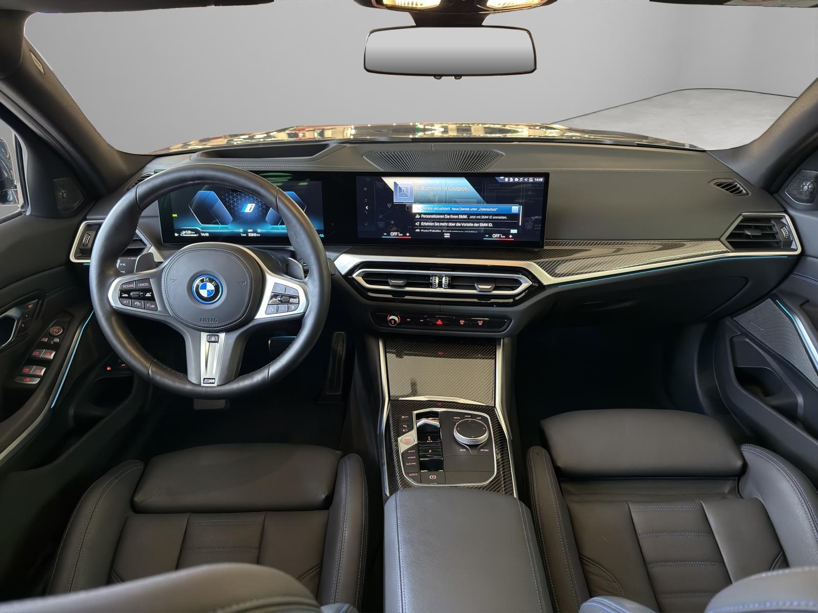 BMW 3er Touring 330e xDrive M-SportPaket Pro-image-12