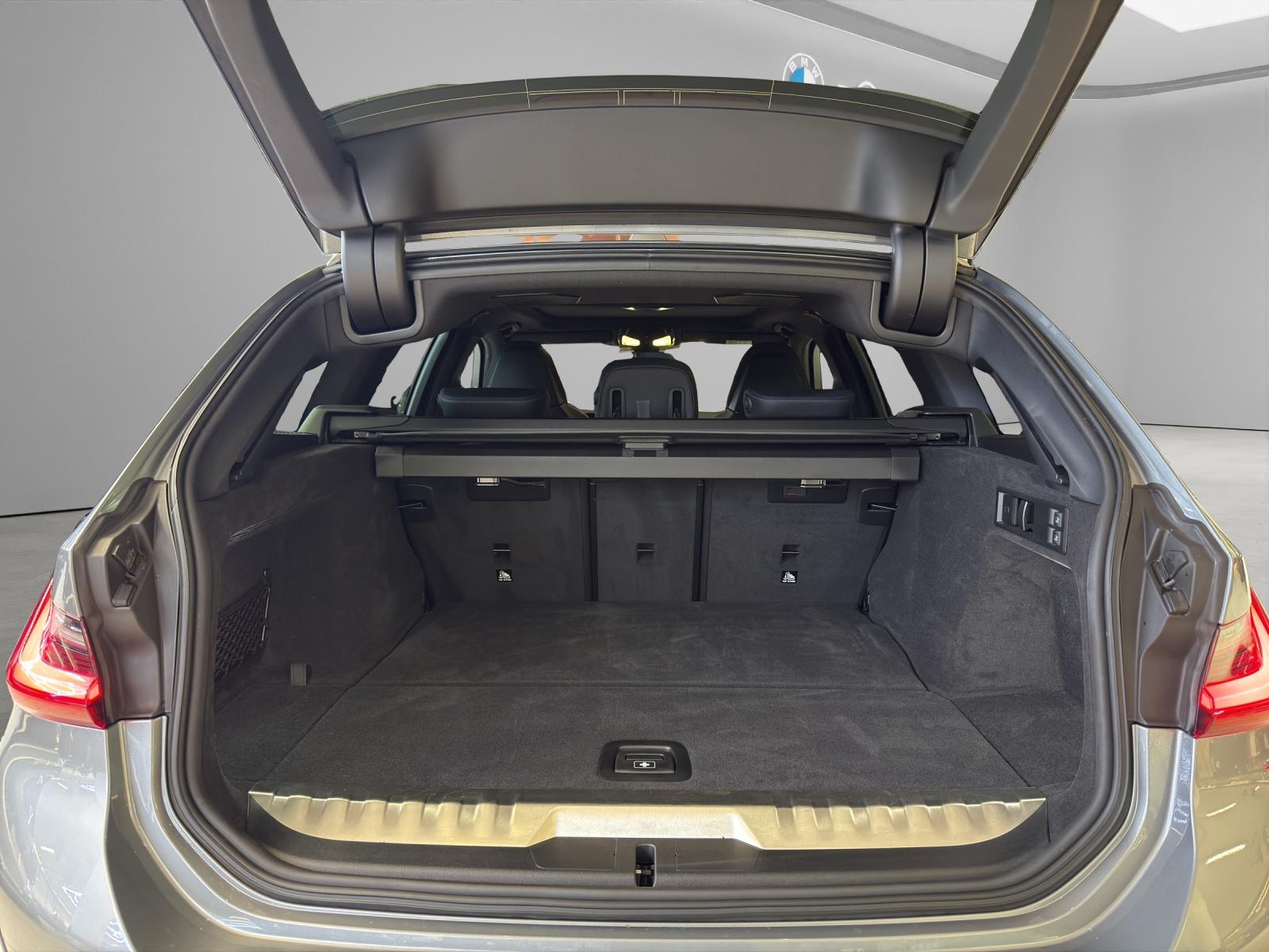 BMW 3er Touring 330e xDrive M-SportPaket Pro-image-21