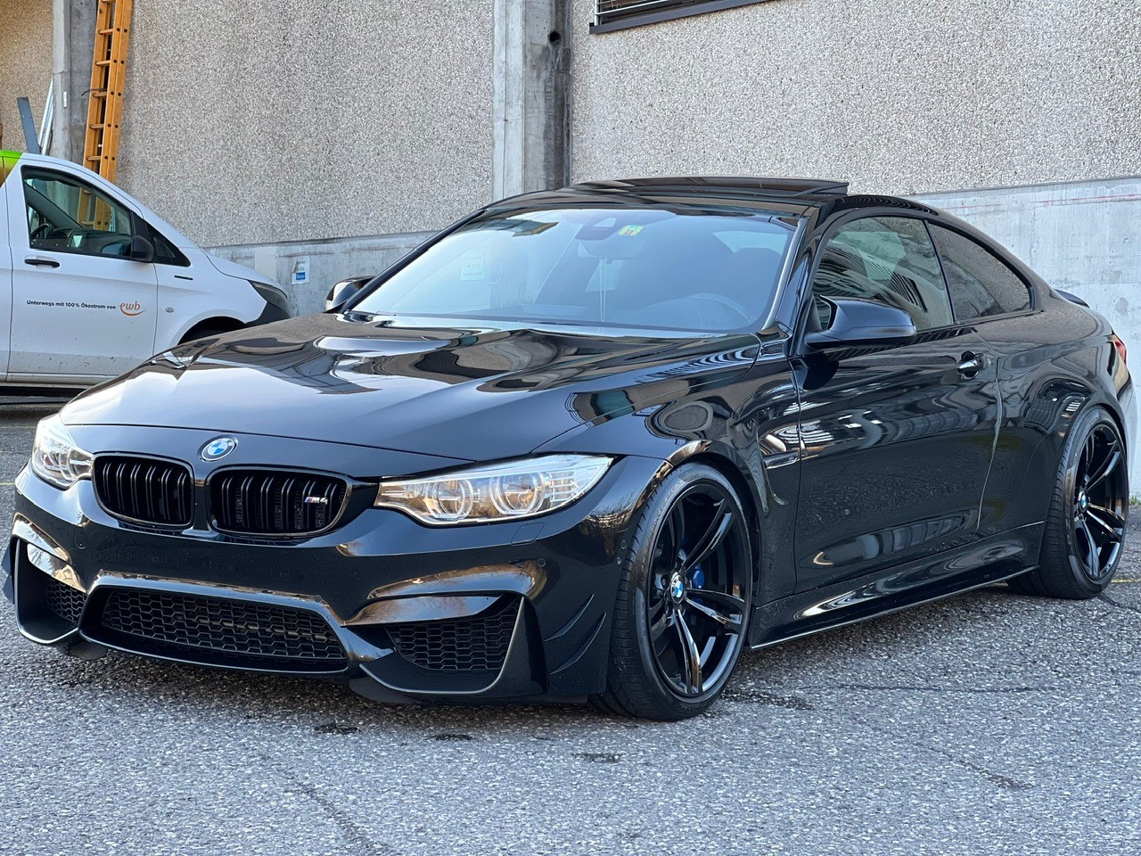 BMW M4 F82-image-0