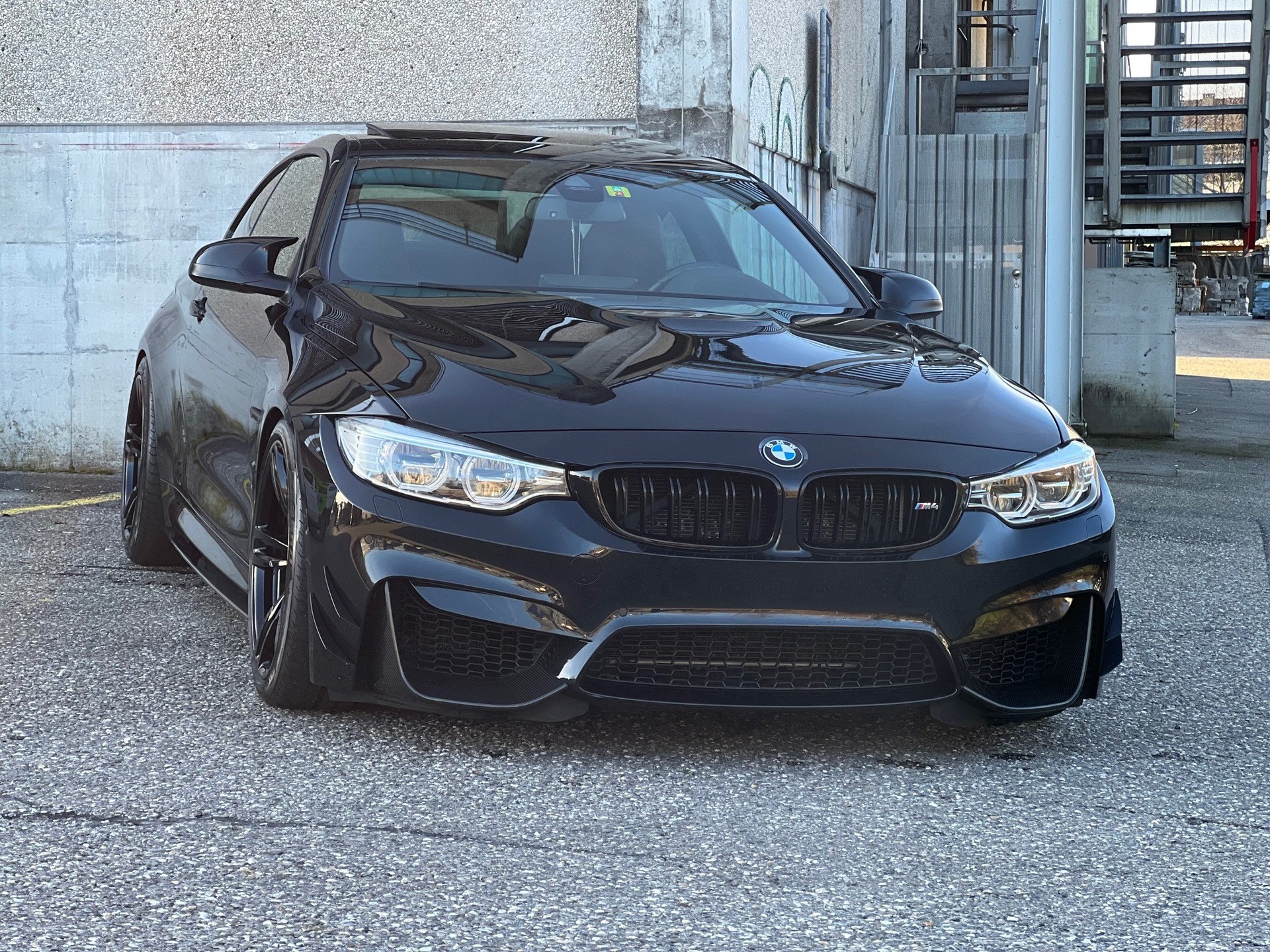 BMW M4 F82-image-2